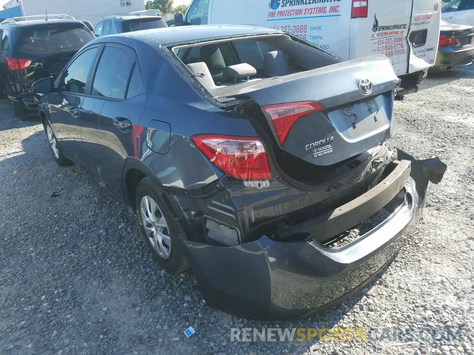 3 Photograph of a damaged car 2T1BURHE6KC161494 TOYOTA COROLLA 2019