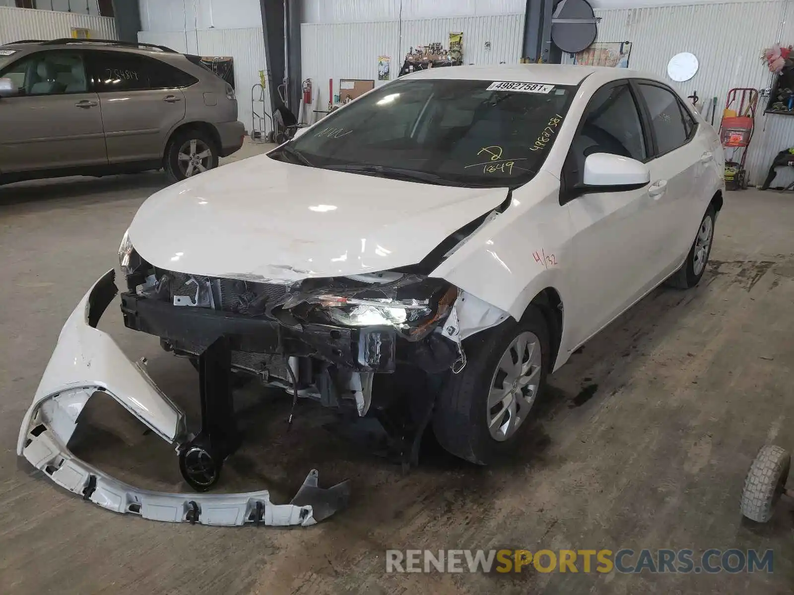 2 Photograph of a damaged car 2T1BURHE6KC161849 TOYOTA COROLLA 2019