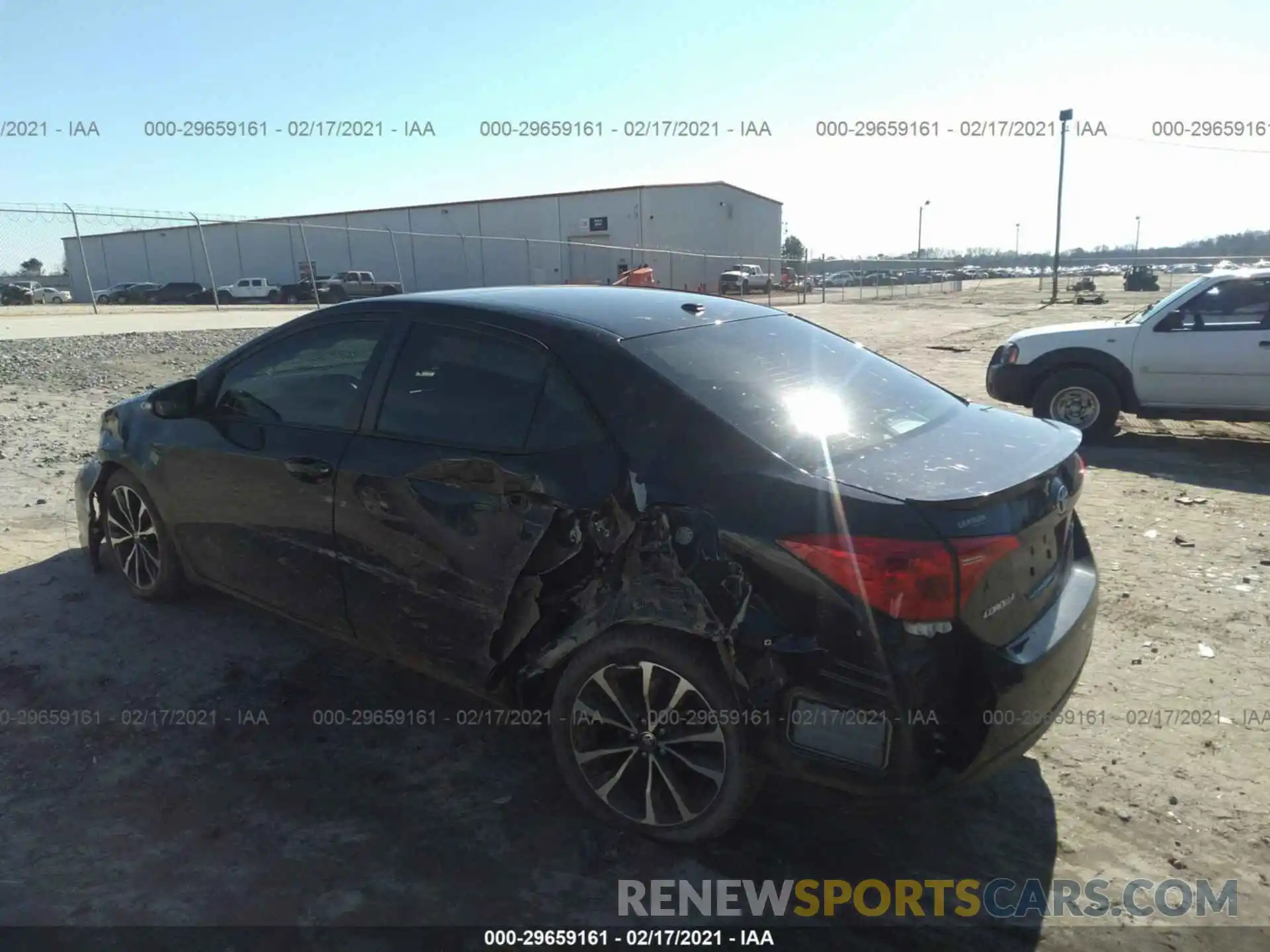 3 Photograph of a damaged car 2T1BURHE6KC163195 TOYOTA COROLLA 2019