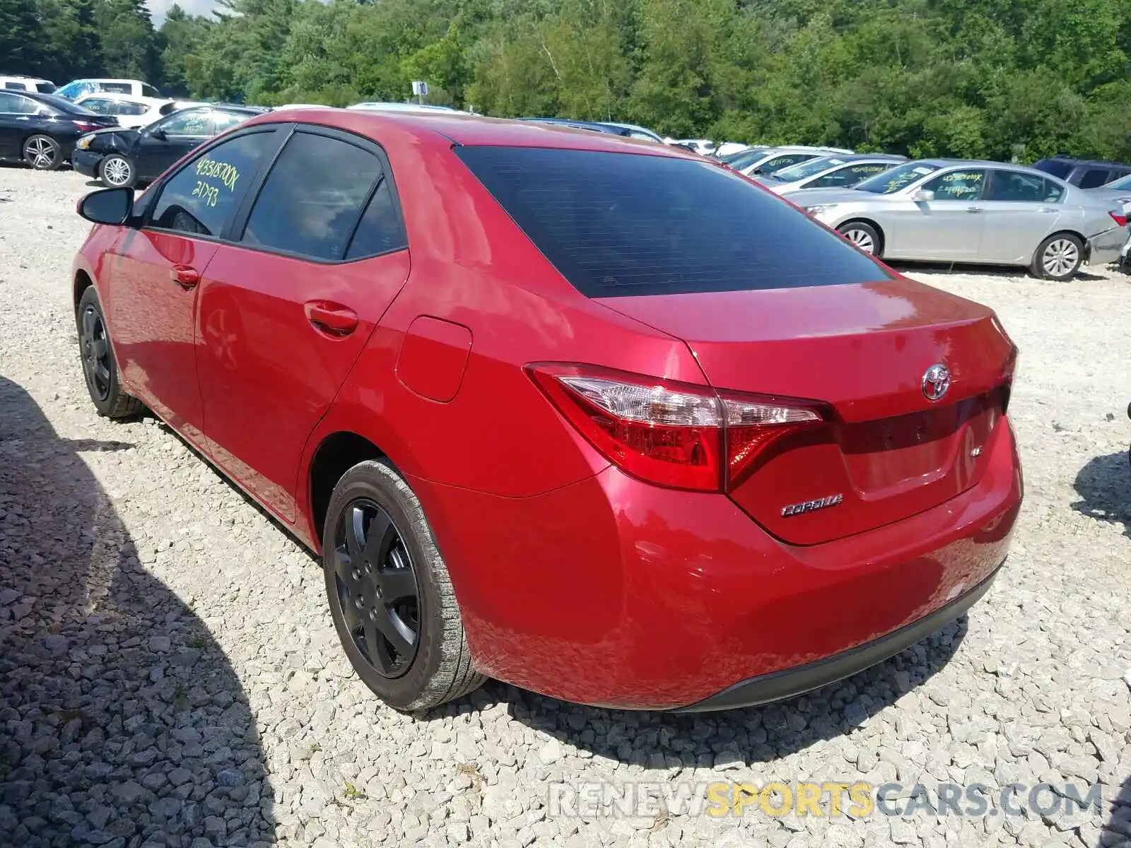 3 Photograph of a damaged car 2T1BURHE6KC163486 TOYOTA COROLLA 2019