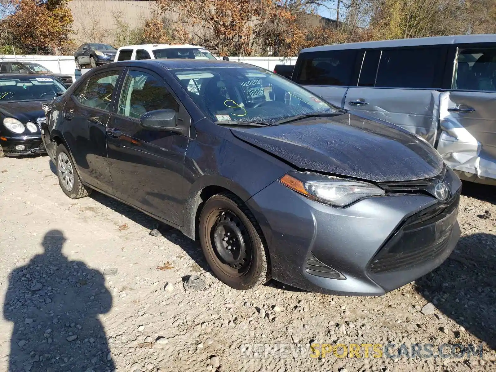 1 Photograph of a damaged car 2T1BURHE6KC163570 TOYOTA COROLLA 2019