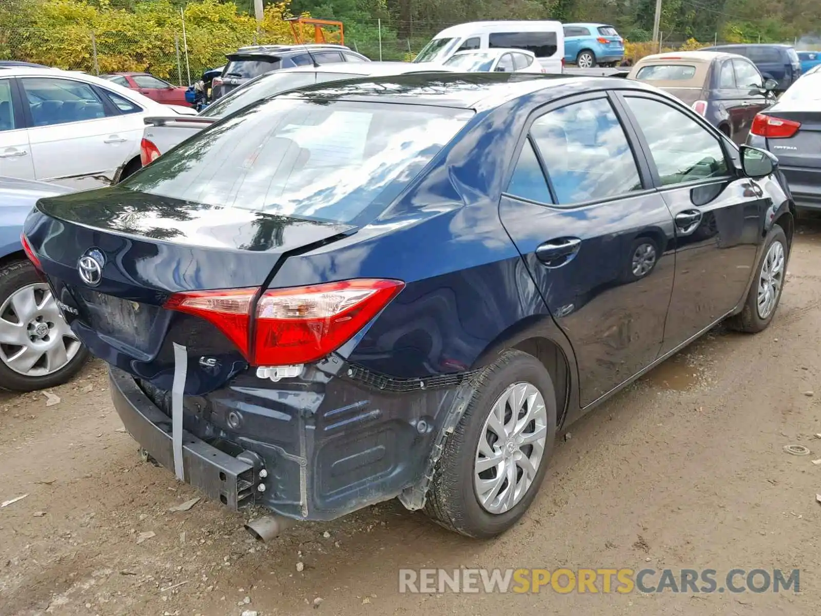 4 Photograph of a damaged car 2T1BURHE6KC164279 TOYOTA COROLLA 2019