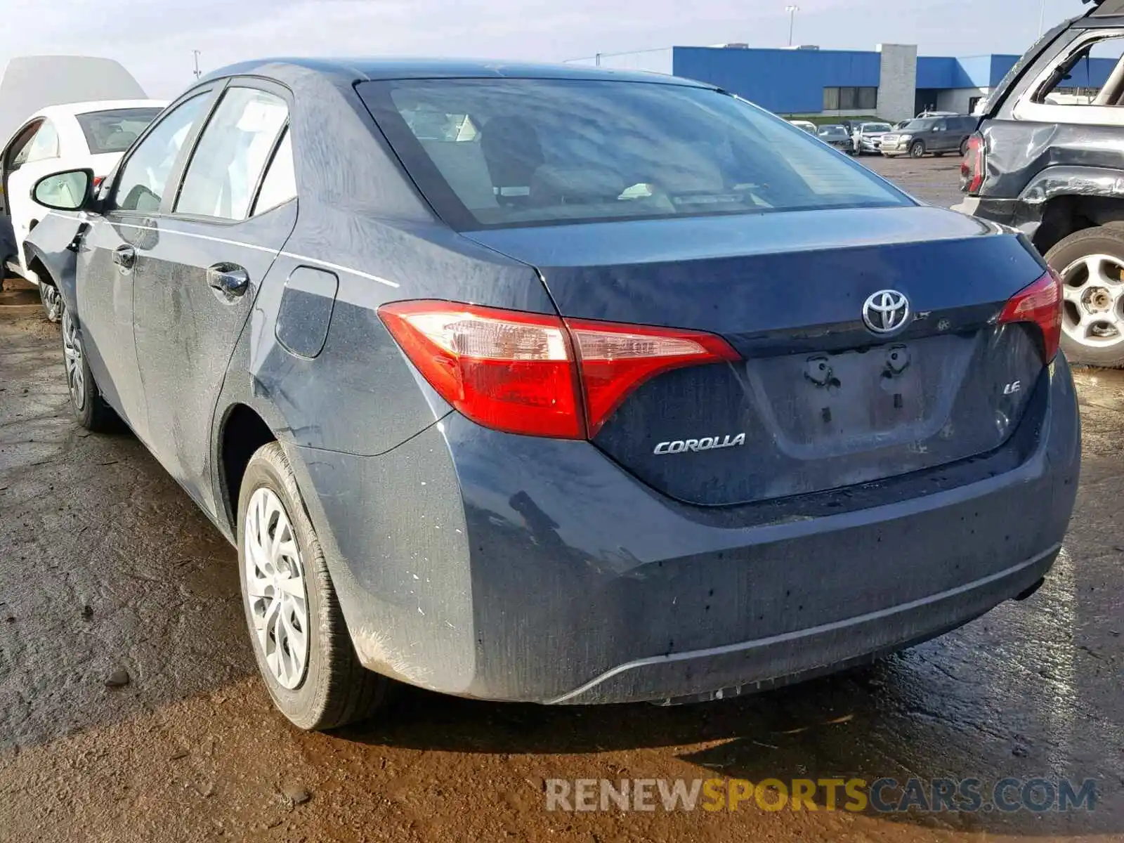 3 Photograph of a damaged car 2T1BURHE6KC164699 TOYOTA COROLLA 2019