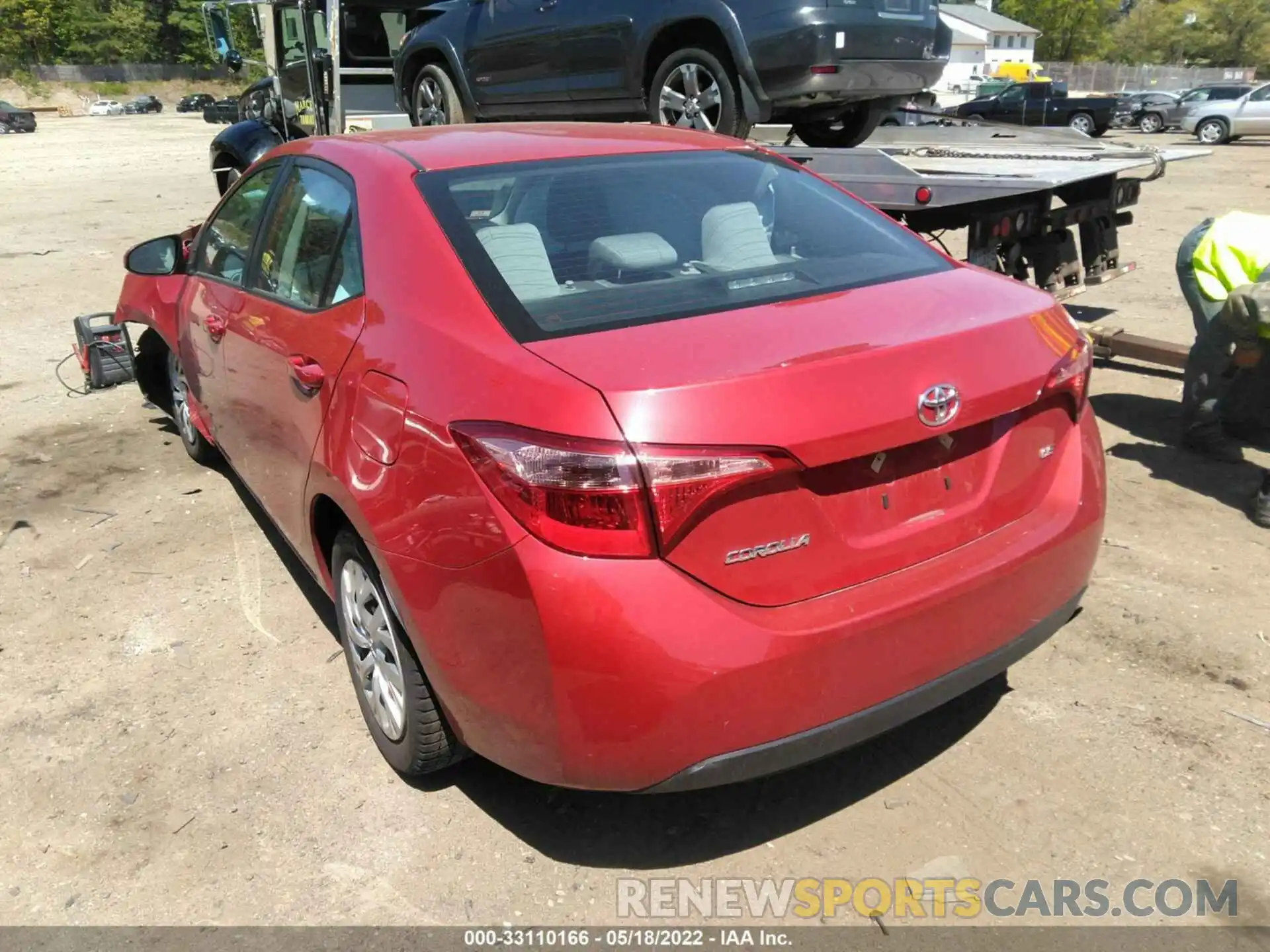 3 Photograph of a damaged car 2T1BURHE6KC165822 TOYOTA COROLLA 2019