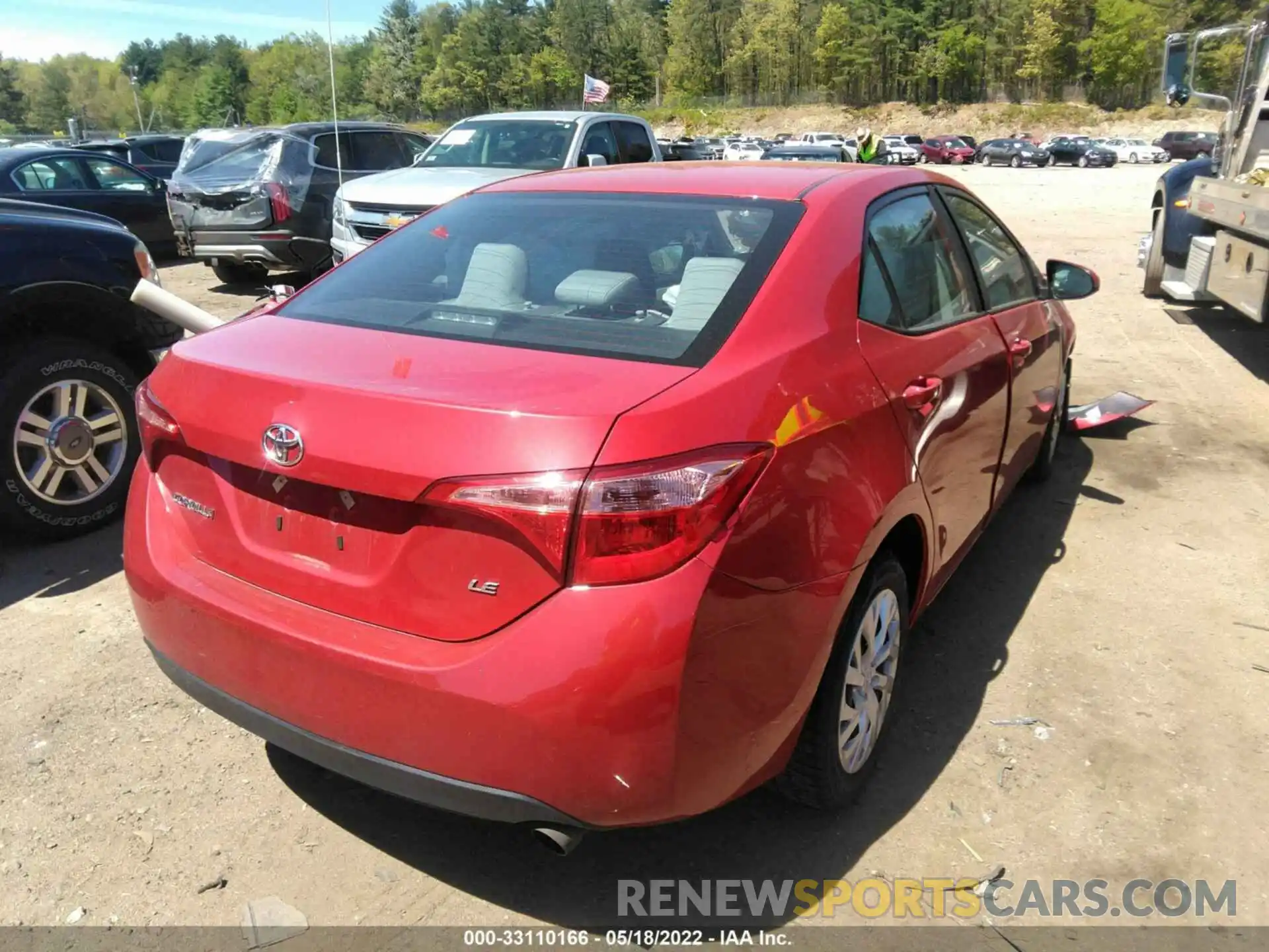 4 Photograph of a damaged car 2T1BURHE6KC165822 TOYOTA COROLLA 2019