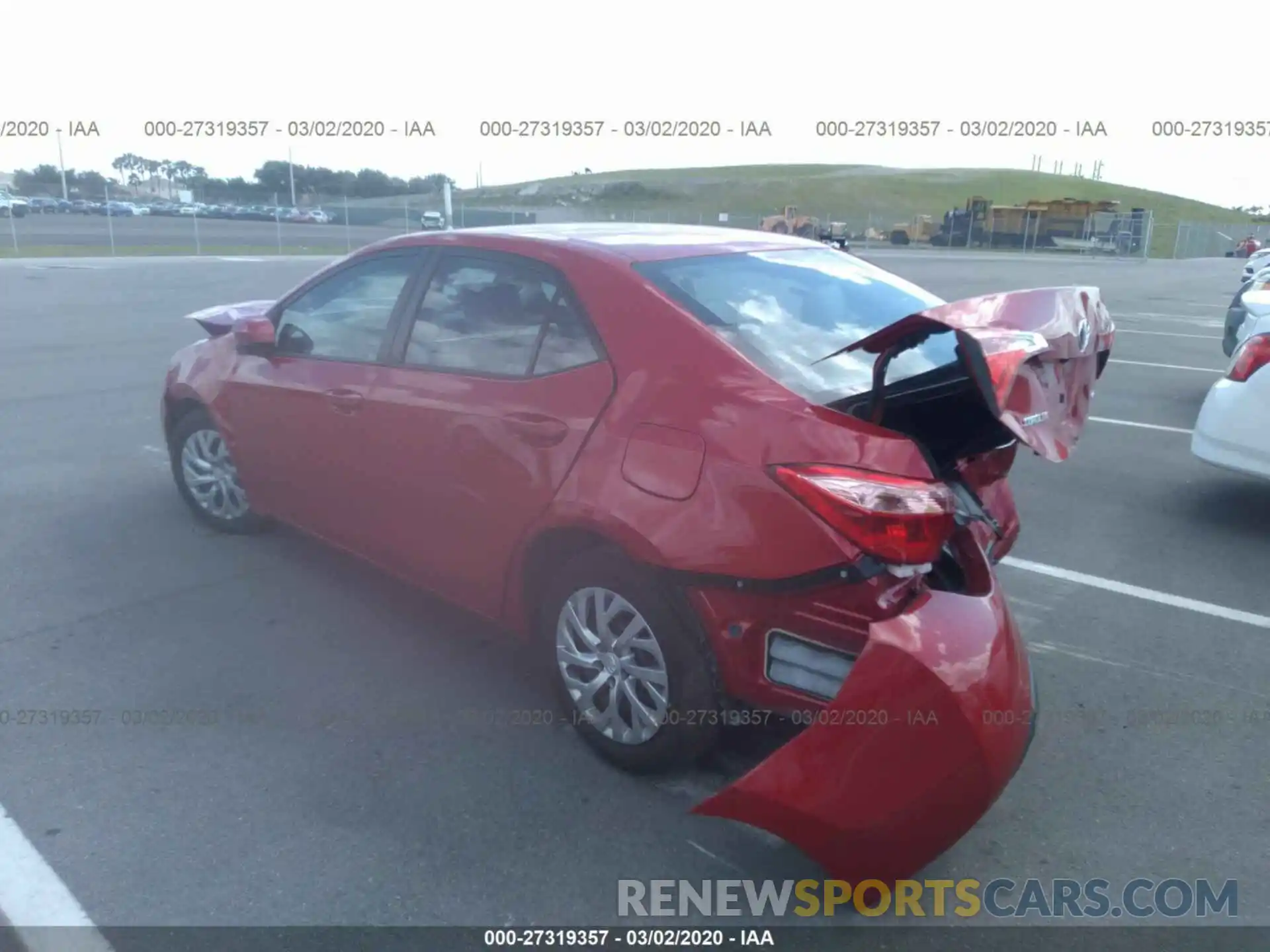 3 Photograph of a damaged car 2T1BURHE6KC165917 TOYOTA COROLLA 2019