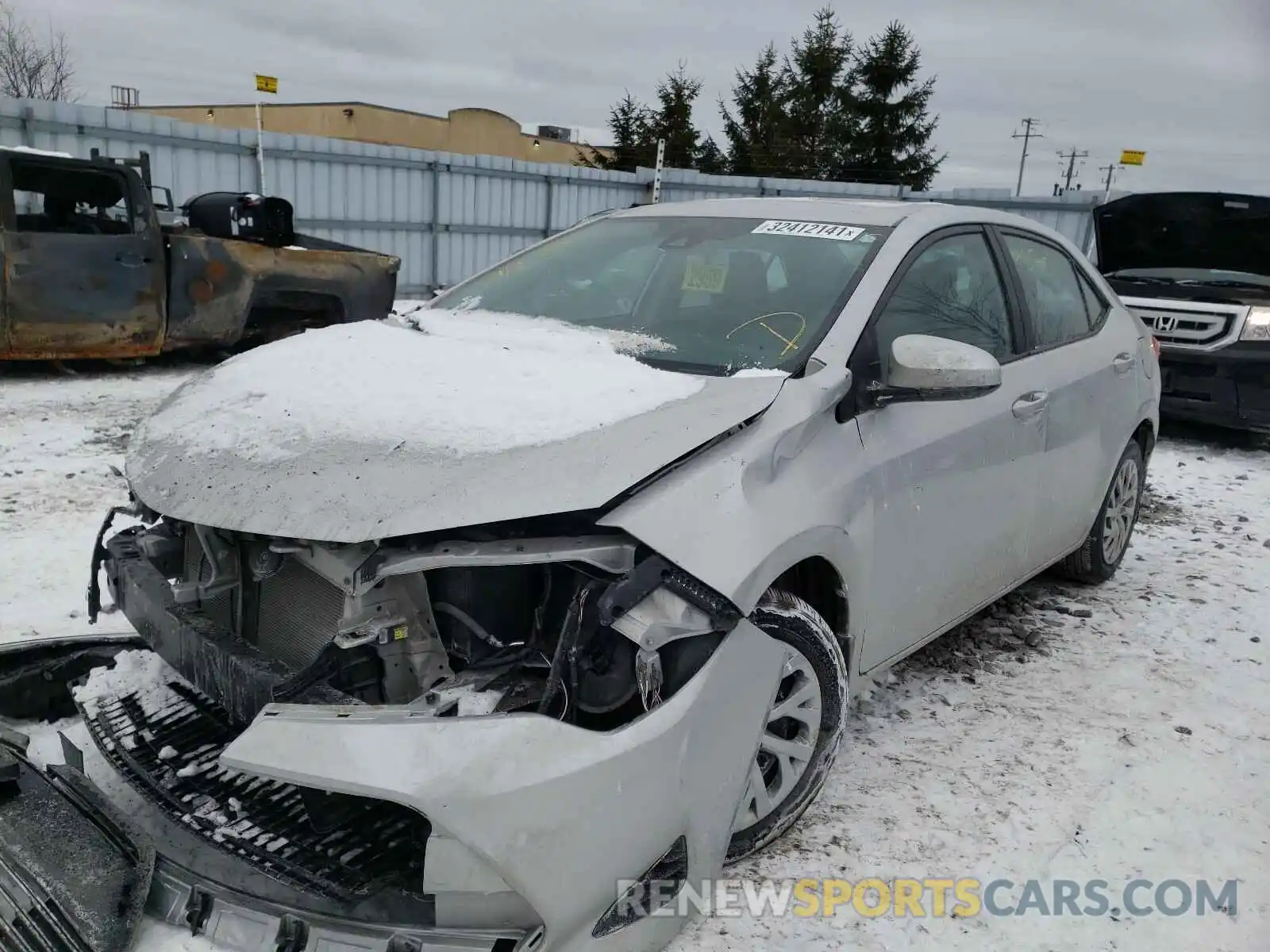 2 Photograph of a damaged car 2T1BURHE6KC166601 TOYOTA COROLLA 2019