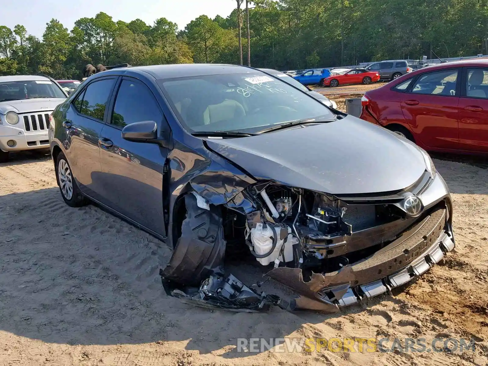 1 Photograph of a damaged car 2T1BURHE6KC166873 TOYOTA COROLLA 2019