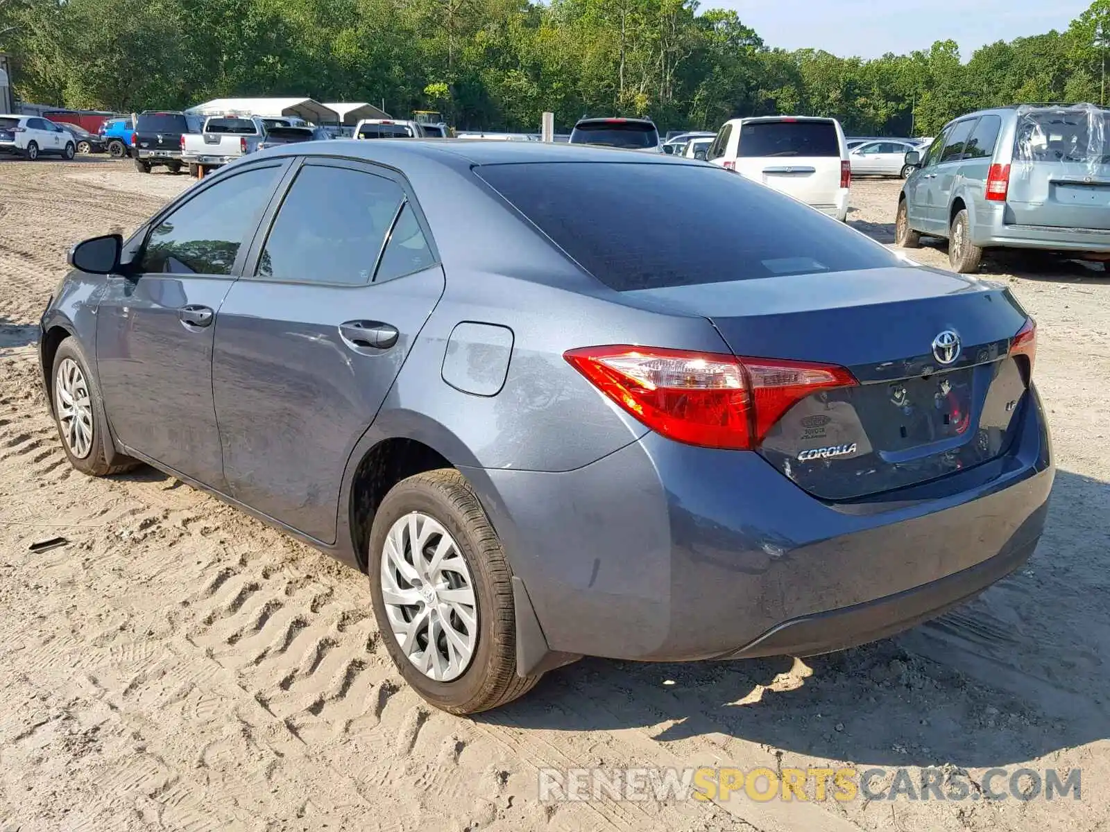 3 Photograph of a damaged car 2T1BURHE6KC166873 TOYOTA COROLLA 2019