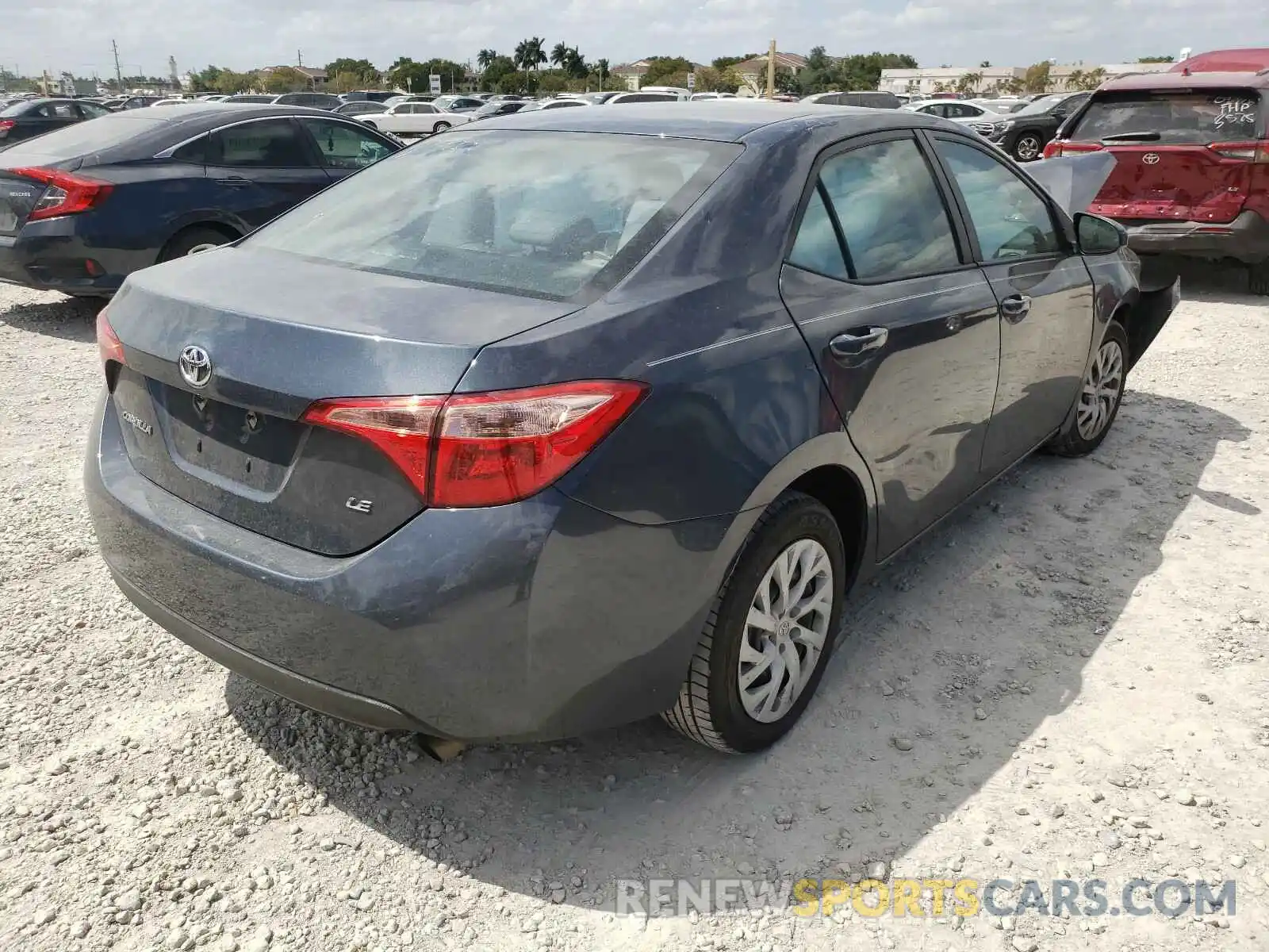 4 Photograph of a damaged car 2T1BURHE6KC167523 TOYOTA COROLLA 2019