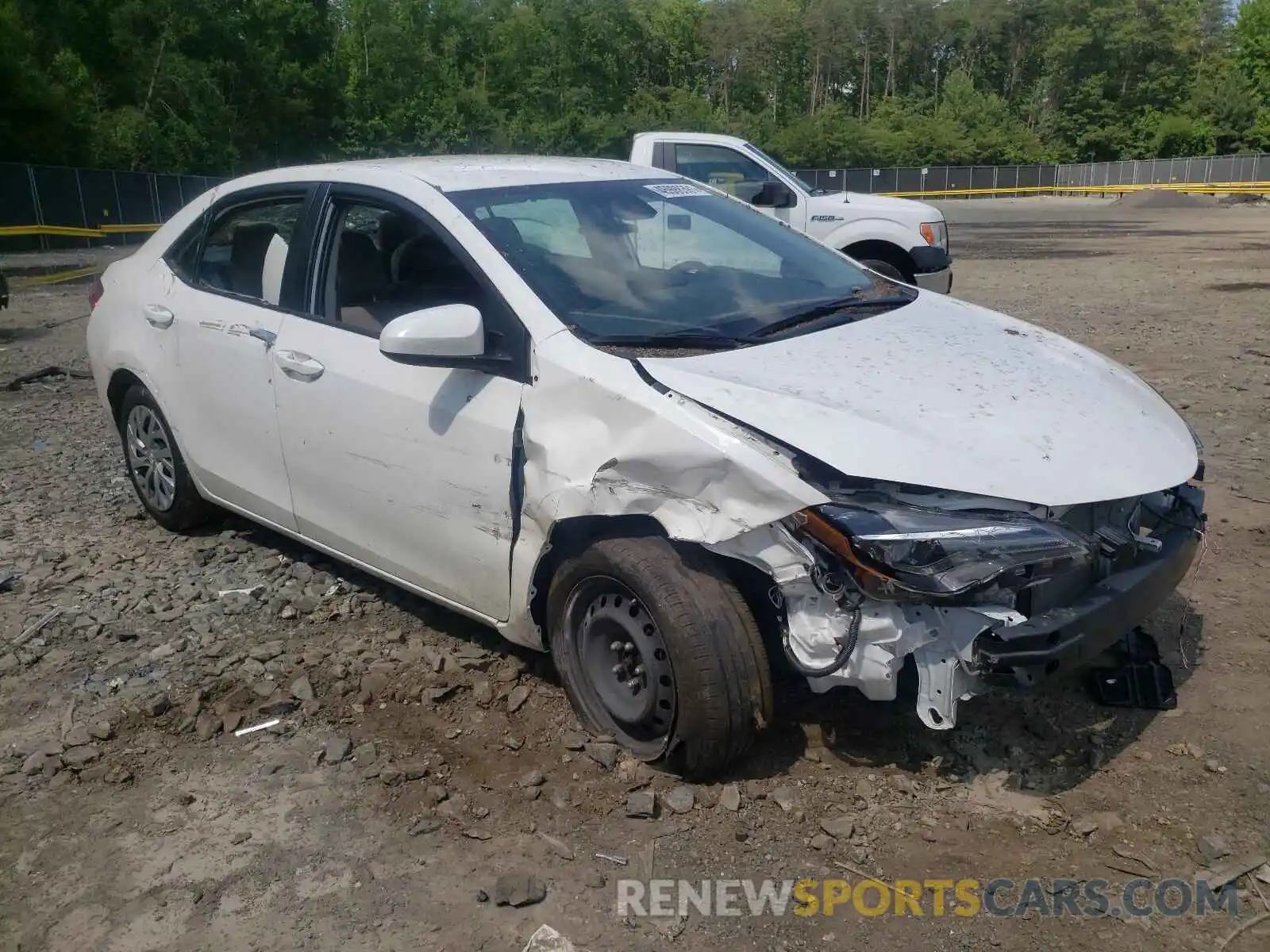 1 Photograph of a damaged car 2T1BURHE6KC168011 TOYOTA COROLLA 2019