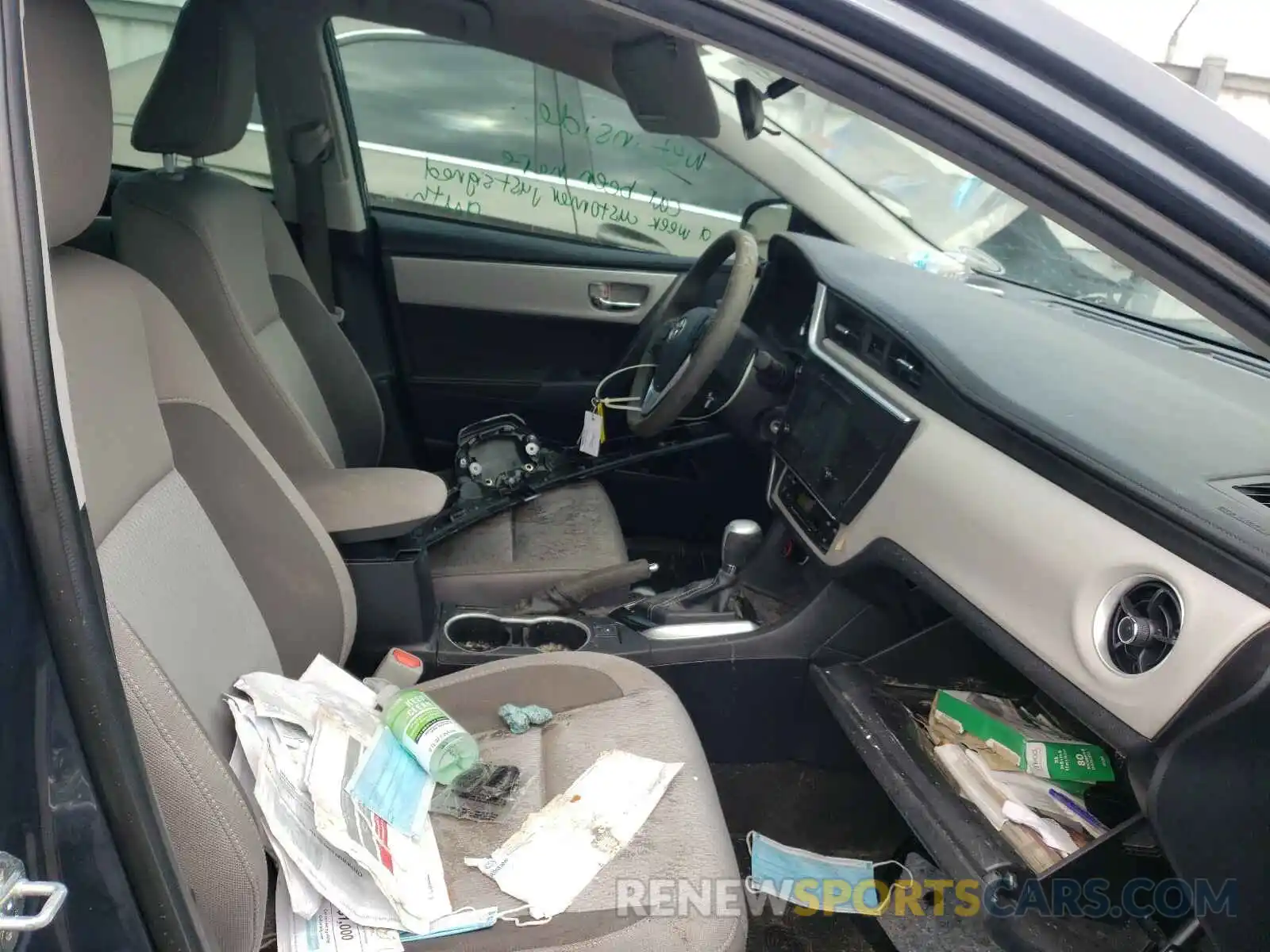 5 Photograph of a damaged car 2T1BURHE6KC168316 TOYOTA COROLLA 2019