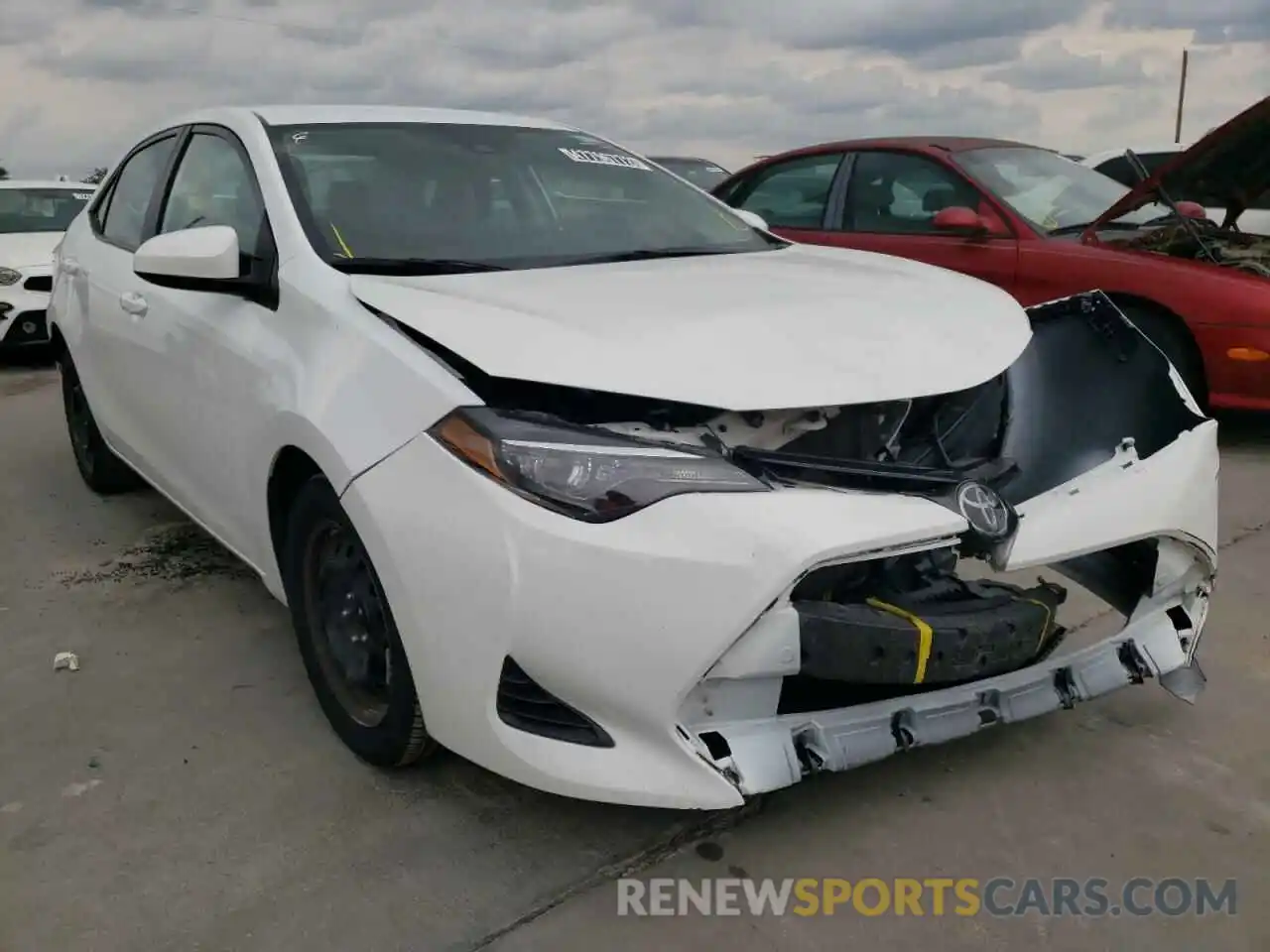 1 Photograph of a damaged car 2T1BURHE6KC168400 TOYOTA COROLLA 2019