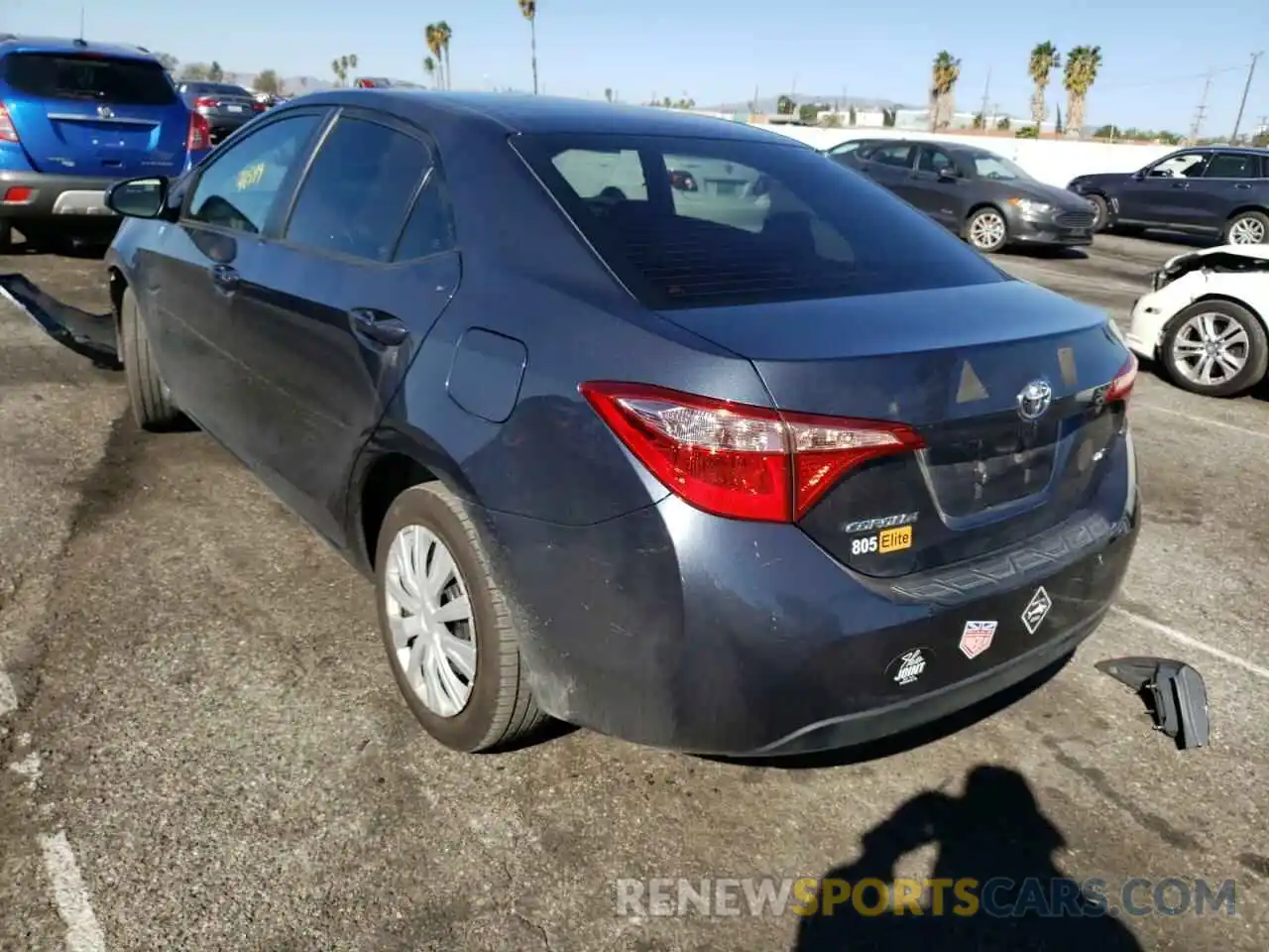 3 Photograph of a damaged car 2T1BURHE6KC168610 TOYOTA COROLLA 2019