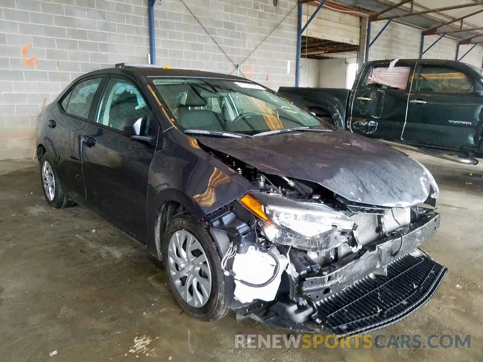 1 Photograph of a damaged car 2T1BURHE6KC169112 TOYOTA COROLLA 2019