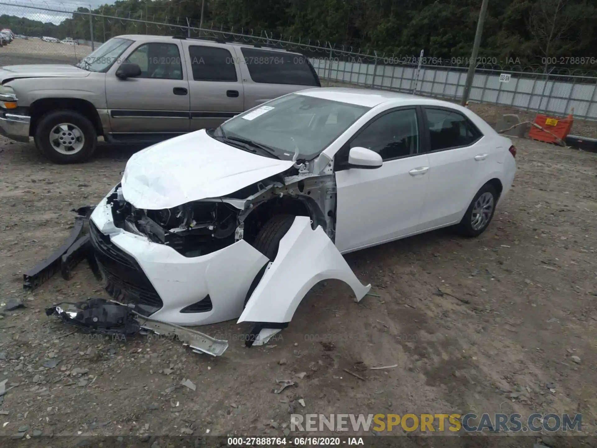 2 Photograph of a damaged car 2T1BURHE6KC171328 TOYOTA COROLLA 2019