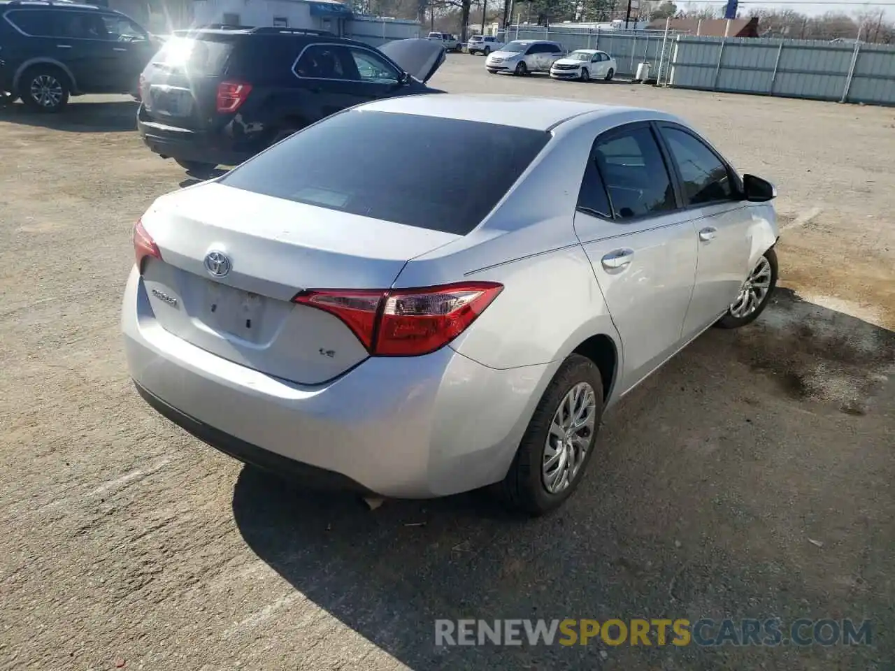 4 Photograph of a damaged car 2T1BURHE6KC171457 TOYOTA COROLLA 2019