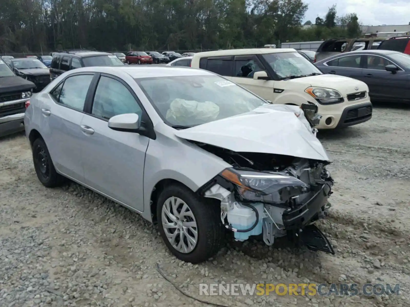 1 Photograph of a damaged car 2T1BURHE6KC172060 TOYOTA COROLLA 2019