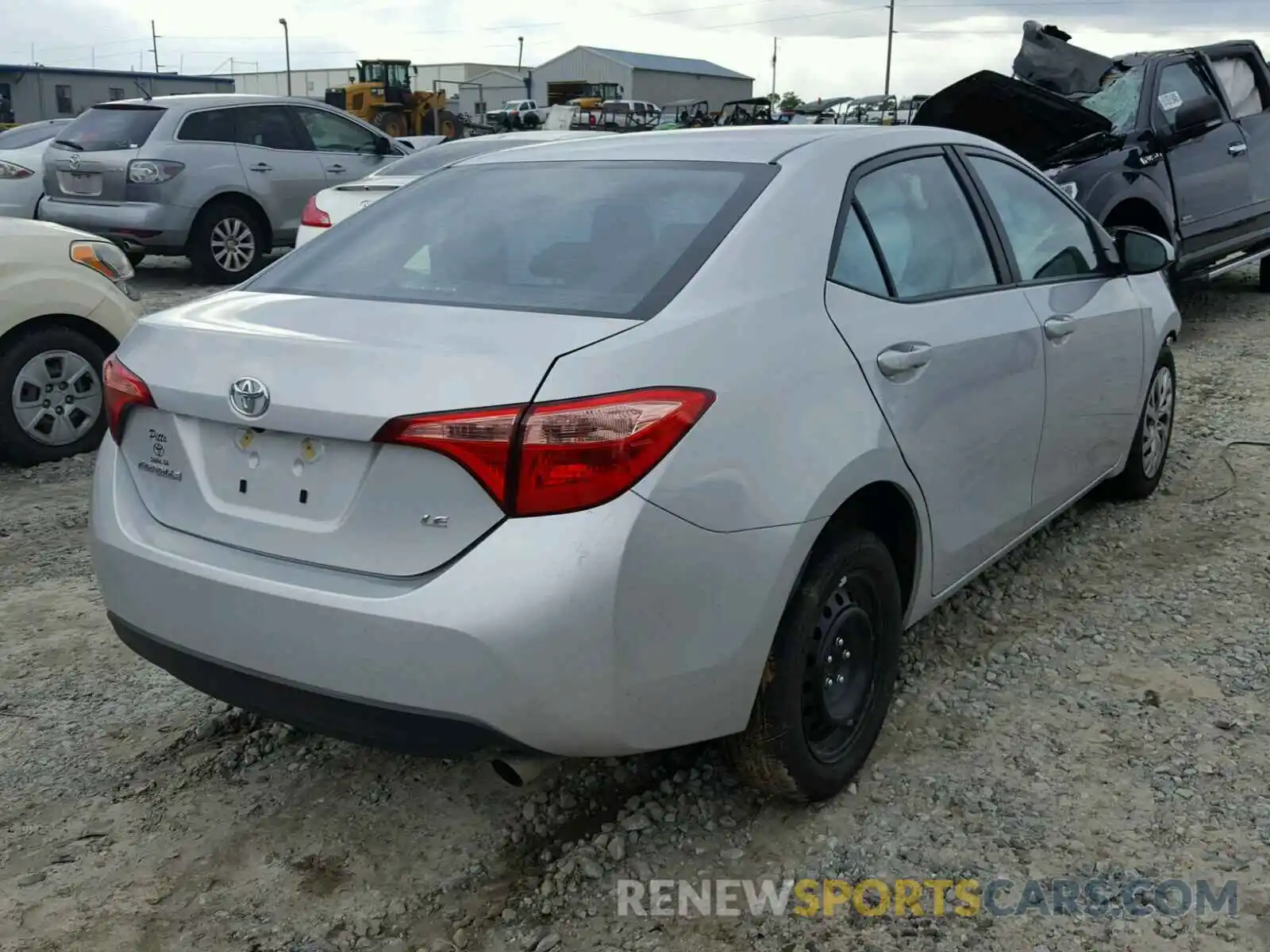 4 Photograph of a damaged car 2T1BURHE6KC172060 TOYOTA COROLLA 2019