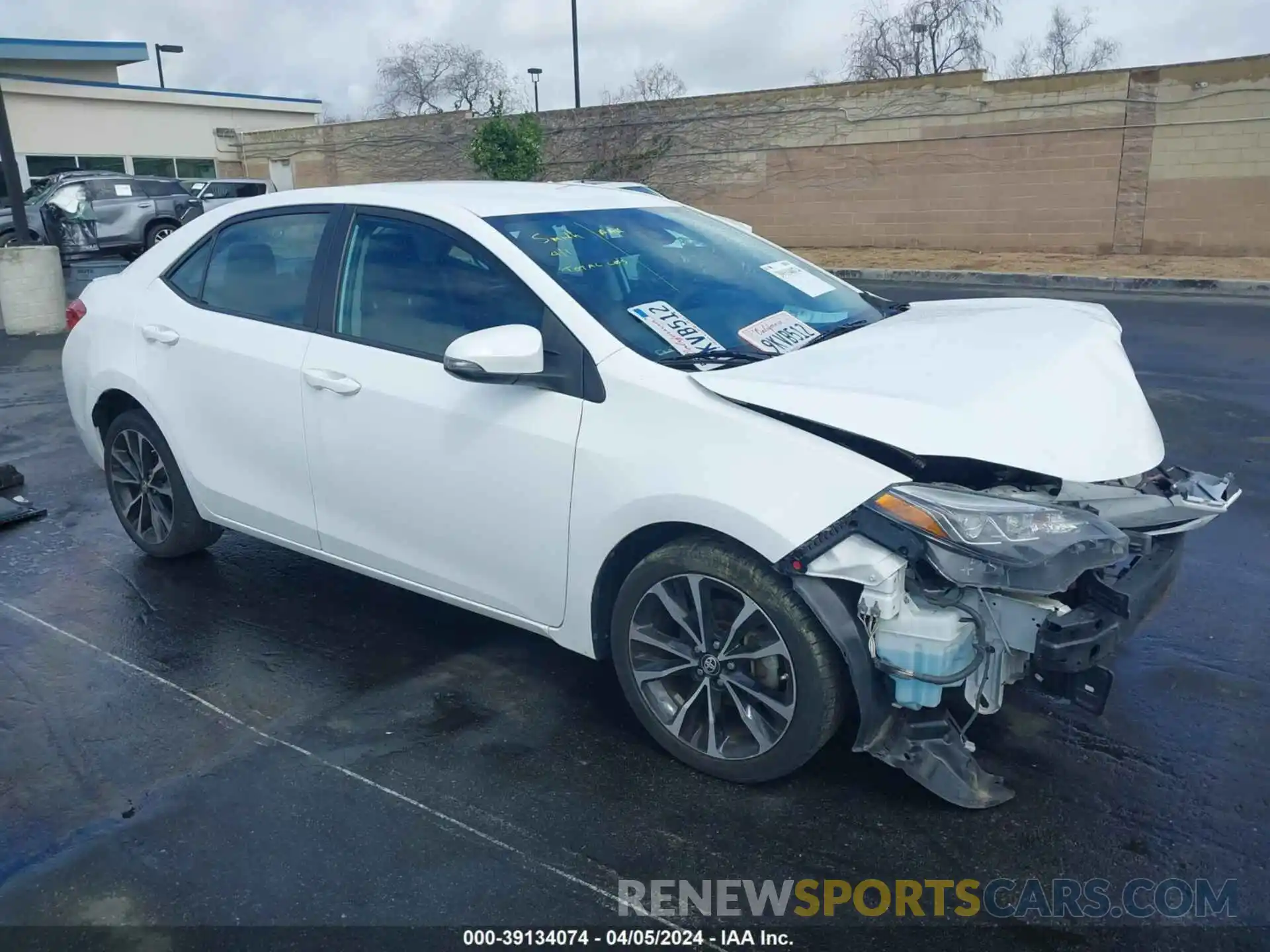 1 Photograph of a damaged car 2T1BURHE6KC172267 TOYOTA COROLLA 2019