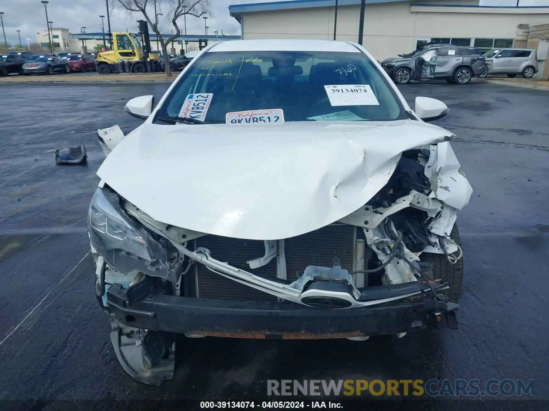 13 Photograph of a damaged car 2T1BURHE6KC172267 TOYOTA COROLLA 2019