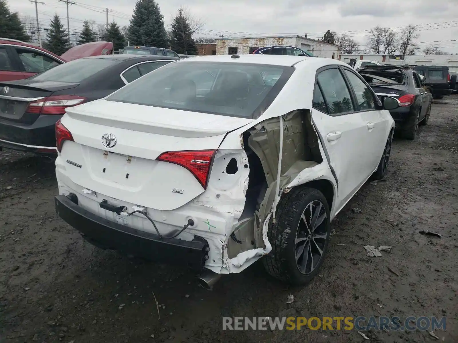 9 Photograph of a damaged car 2T1BURHE6KC172396 TOYOTA COROLLA 2019