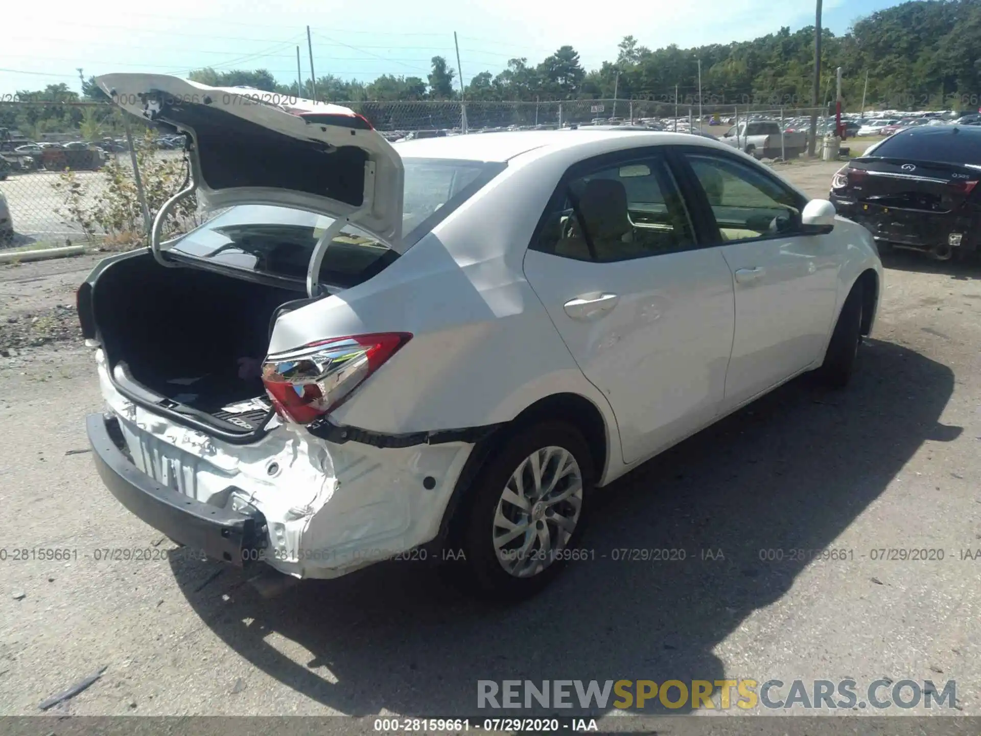 4 Photograph of a damaged car 2T1BURHE6KC172527 TOYOTA COROLLA 2019