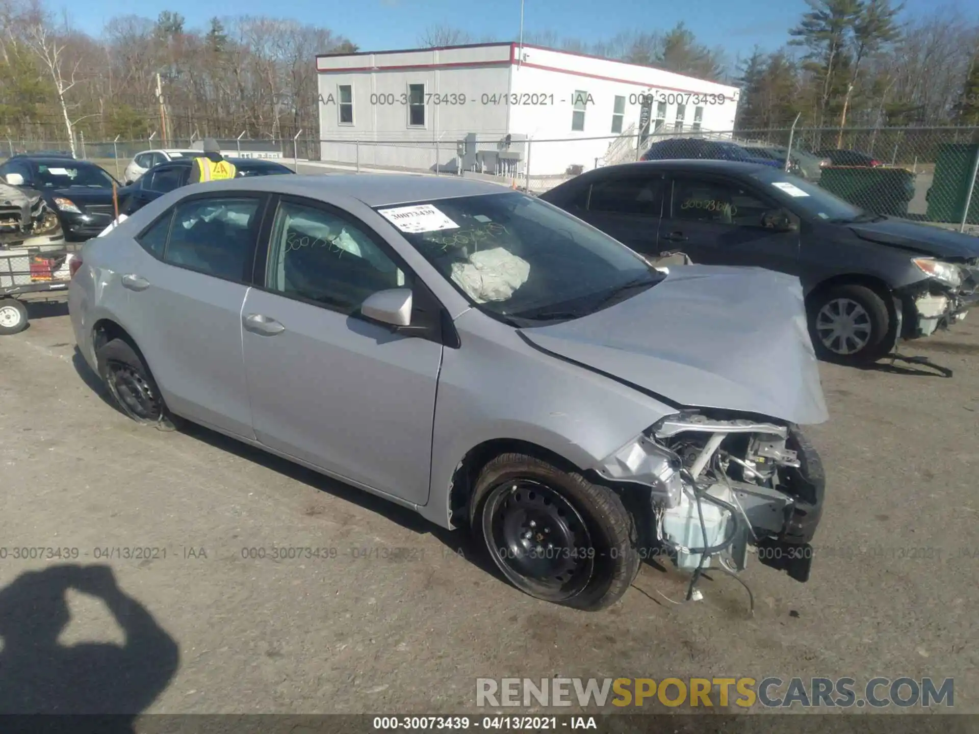 1 Photograph of a damaged car 2T1BURHE6KC172866 TOYOTA COROLLA 2019