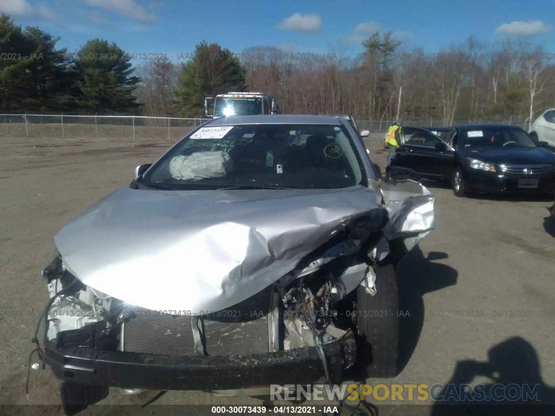 6 Photograph of a damaged car 2T1BURHE6KC172866 TOYOTA COROLLA 2019