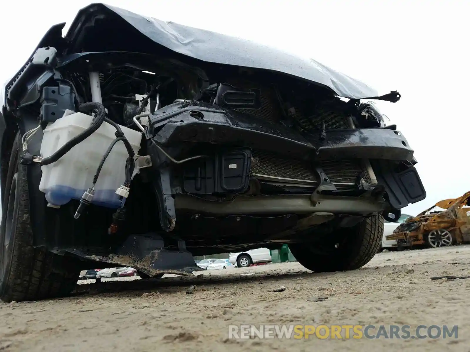 9 Photograph of a damaged car 2T1BURHE6KC173290 TOYOTA COROLLA 2019