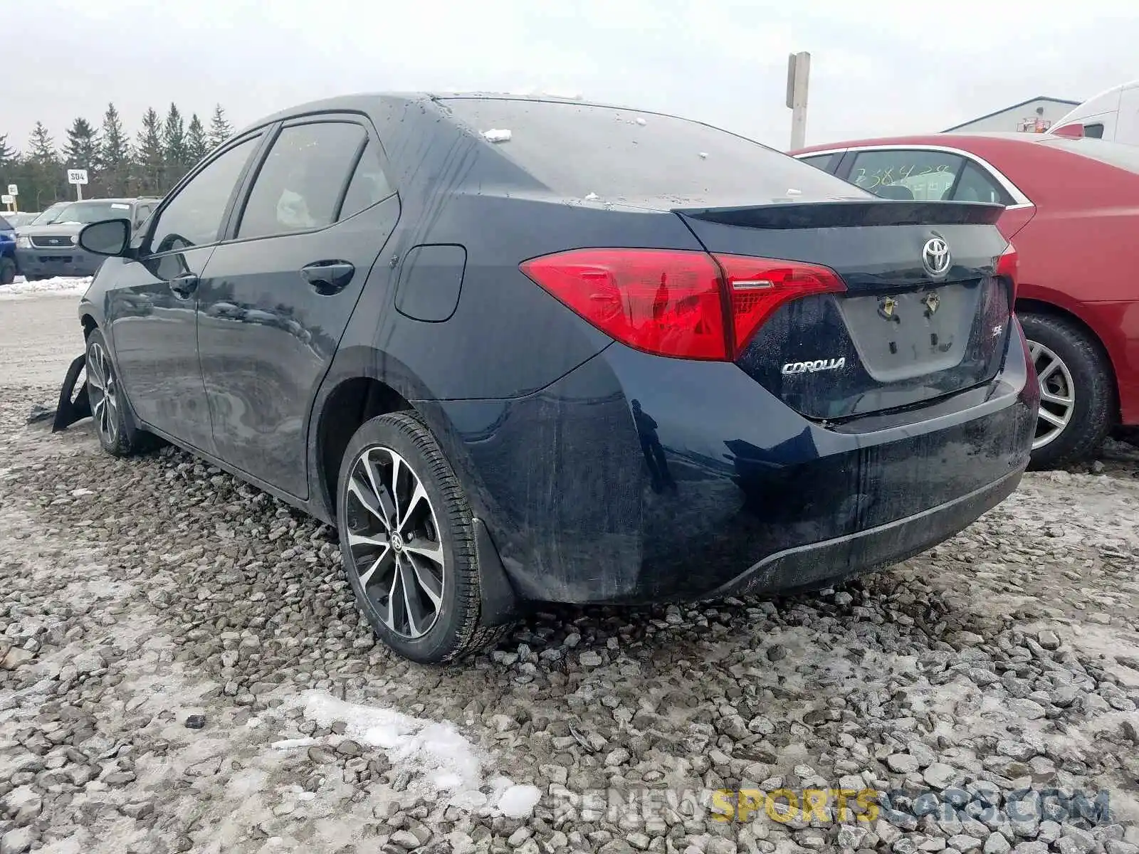 3 Photograph of a damaged car 2T1BURHE6KC173757 TOYOTA COROLLA 2019