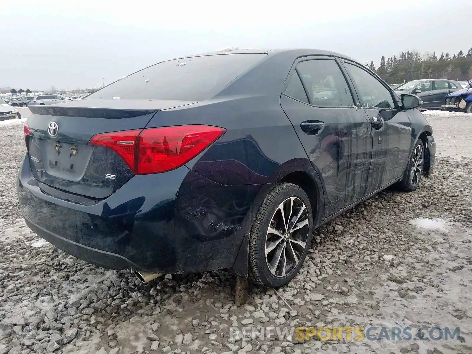 4 Photograph of a damaged car 2T1BURHE6KC173757 TOYOTA COROLLA 2019