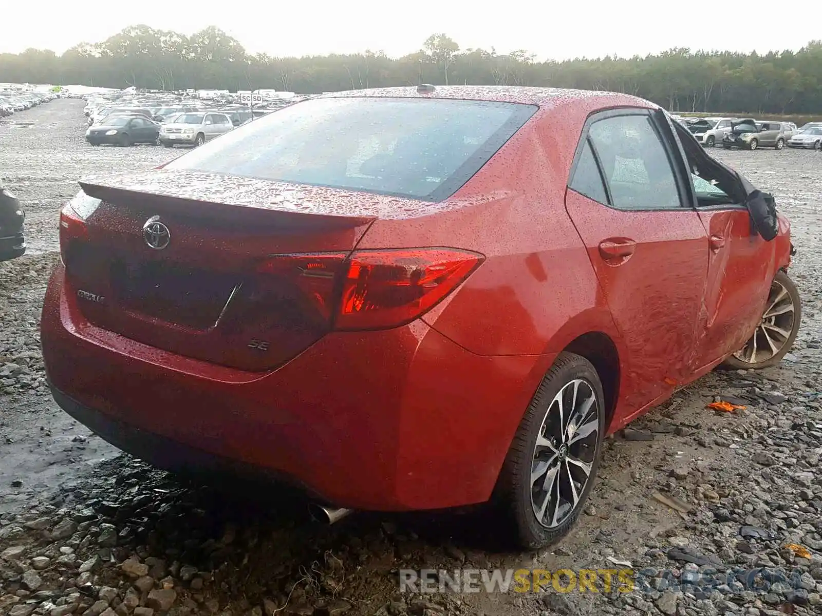 4 Photograph of a damaged car 2T1BURHE6KC174035 TOYOTA COROLLA 2019