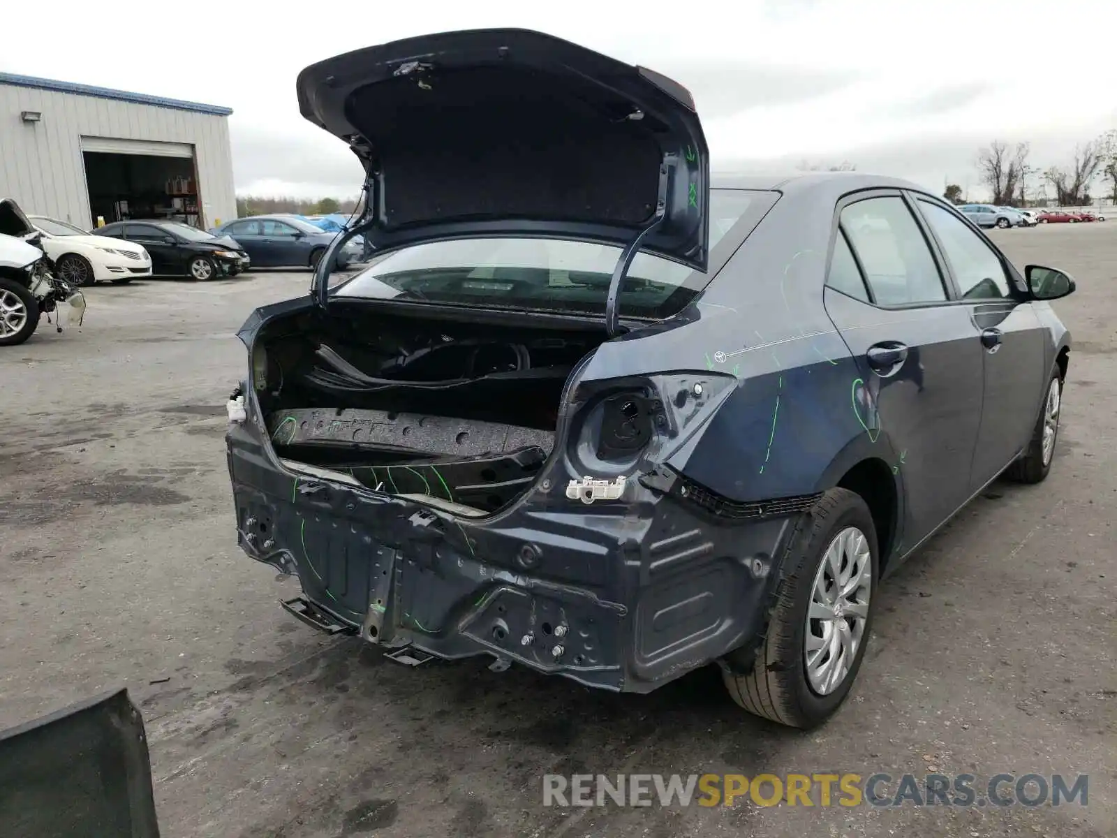 4 Photograph of a damaged car 2T1BURHE6KC174956 TOYOTA COROLLA 2019