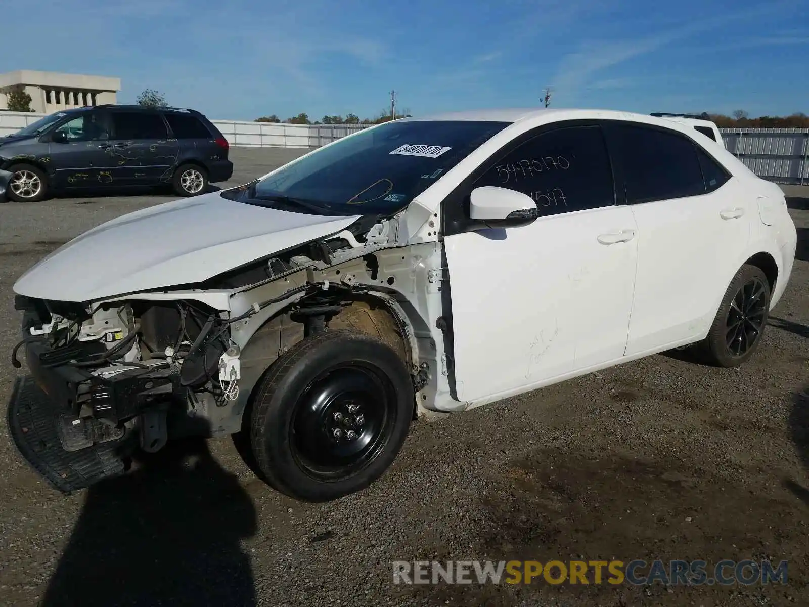 2 Photograph of a damaged car 2T1BURHE6KC175105 TOYOTA COROLLA 2019