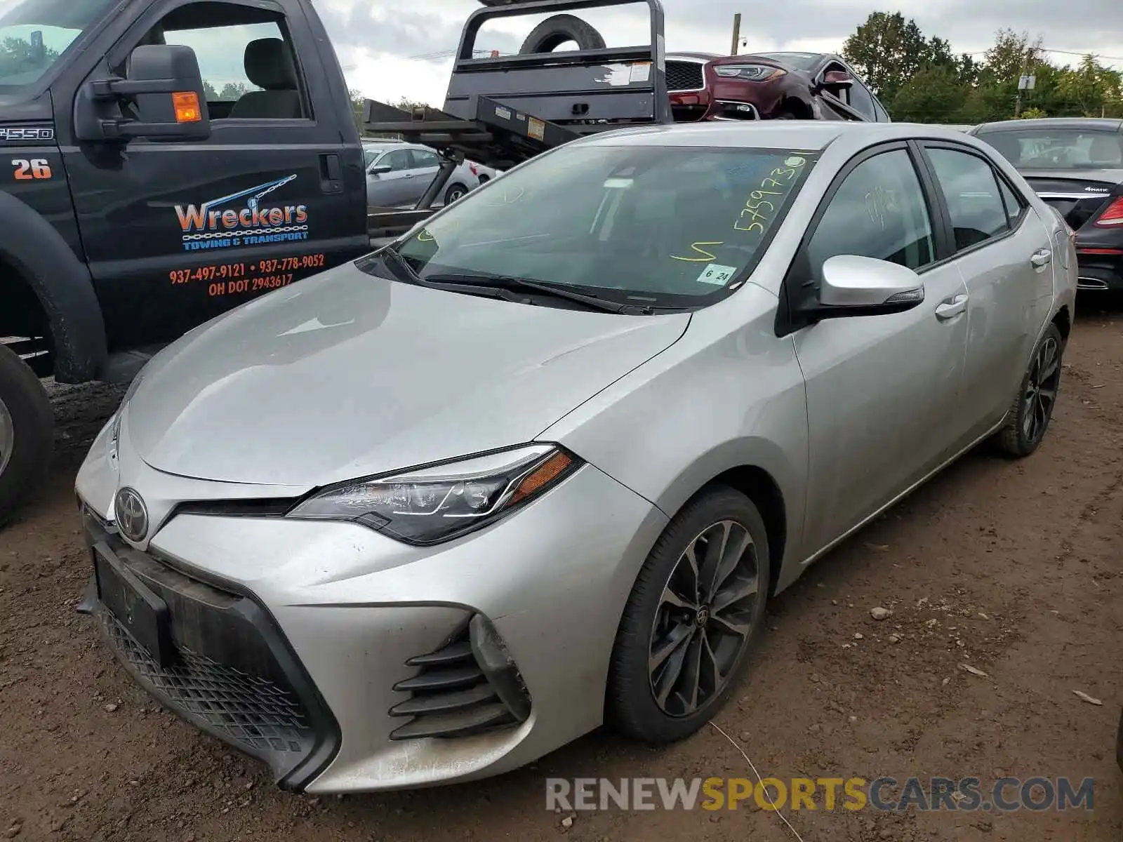 2 Photograph of a damaged car 2T1BURHE6KC176108 TOYOTA COROLLA 2019