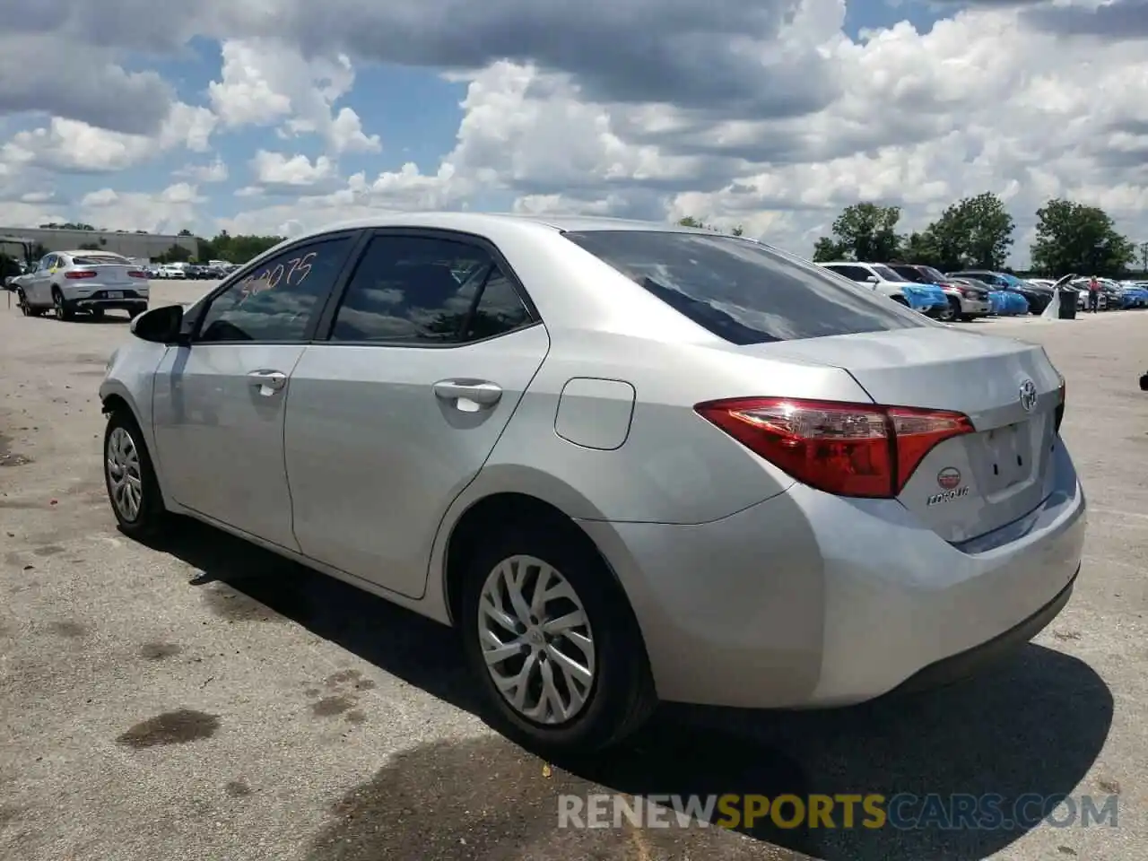 3 Photograph of a damaged car 2T1BURHE6KC176318 TOYOTA COROLLA 2019