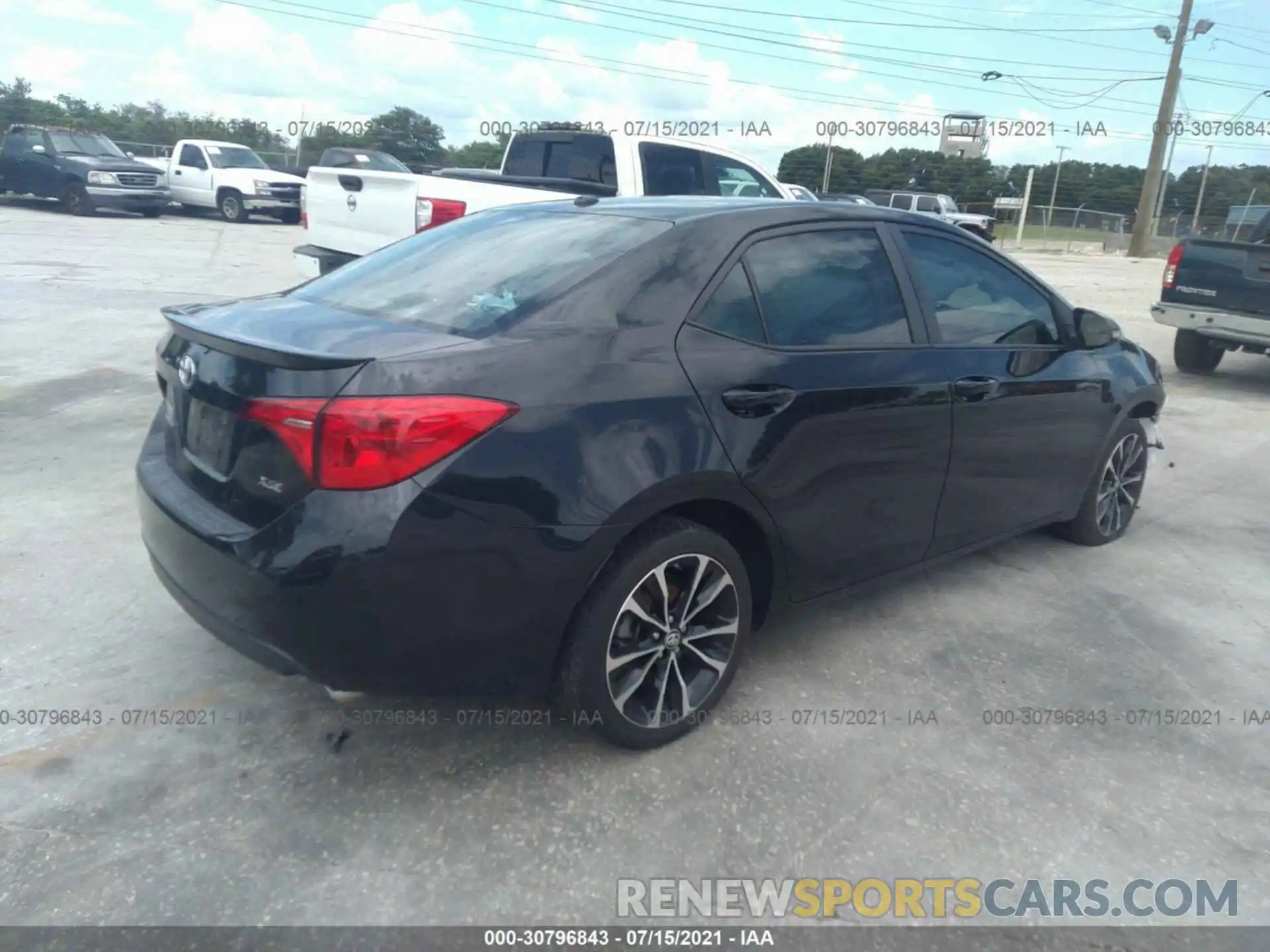 4 Photograph of a damaged car 2T1BURHE6KC176741 TOYOTA COROLLA 2019