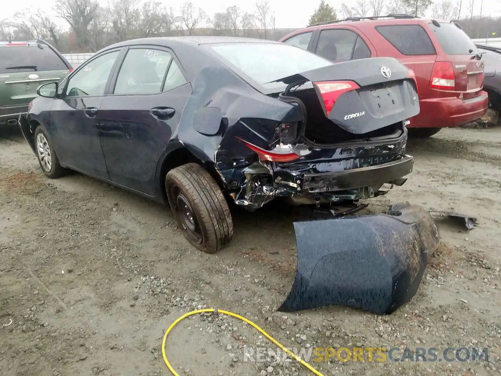 3 Photograph of a damaged car 2T1BURHE6KC177050 TOYOTA COROLLA 2019