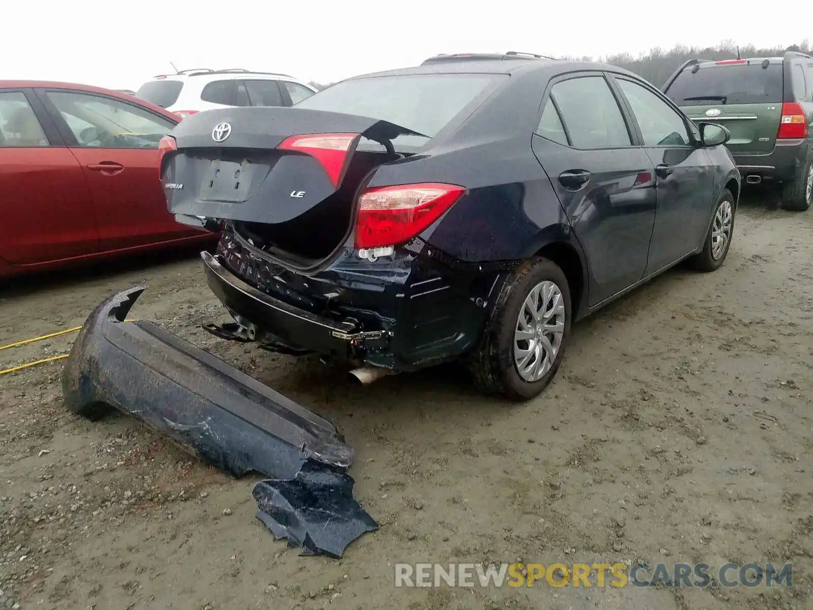 4 Photograph of a damaged car 2T1BURHE6KC177050 TOYOTA COROLLA 2019