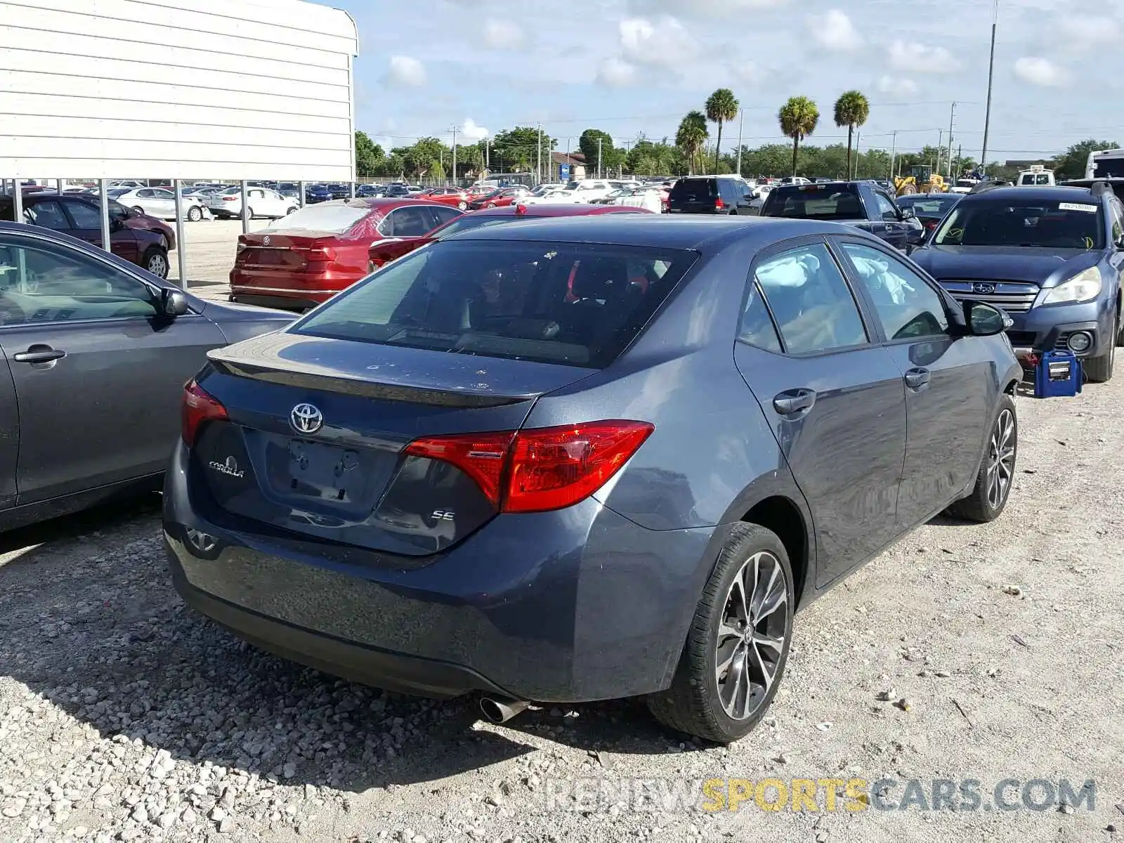 4 Photograph of a damaged car 2T1BURHE6KC177677 TOYOTA COROLLA 2019