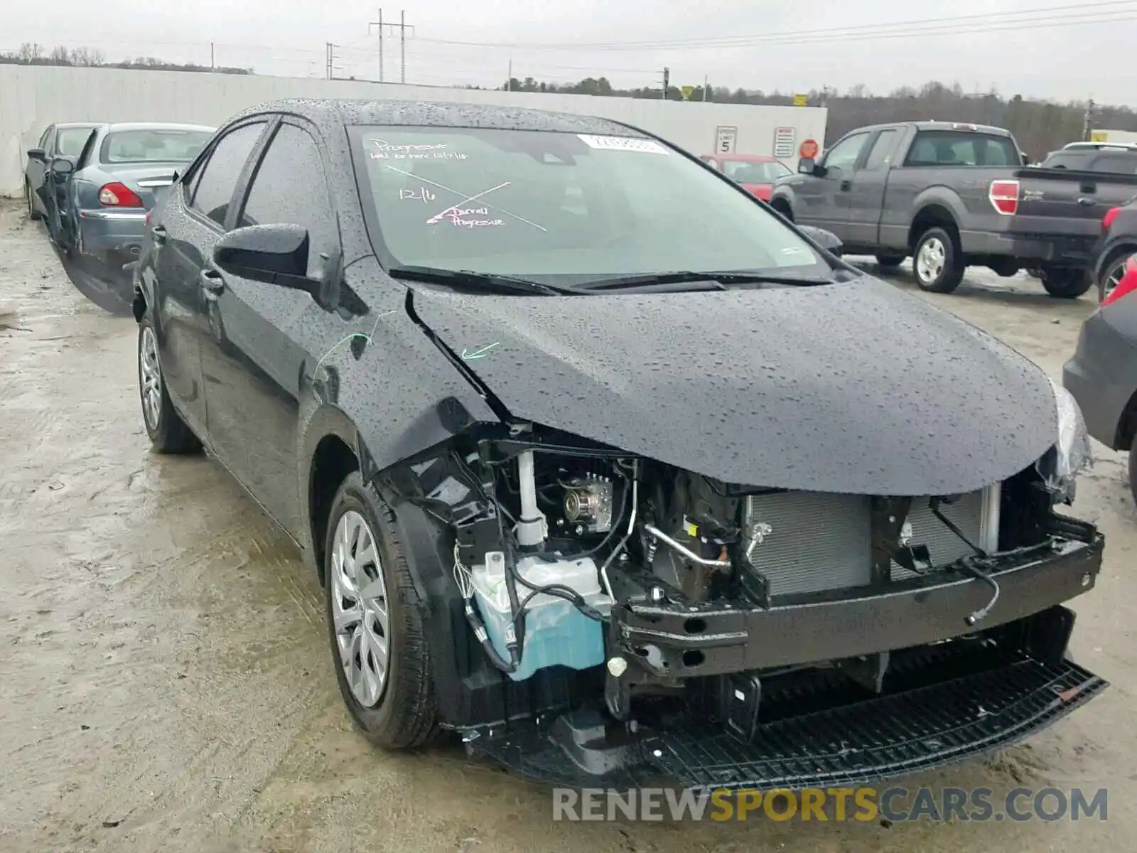 1 Photograph of a damaged car 2T1BURHE6KC177890 TOYOTA COROLLA 2019