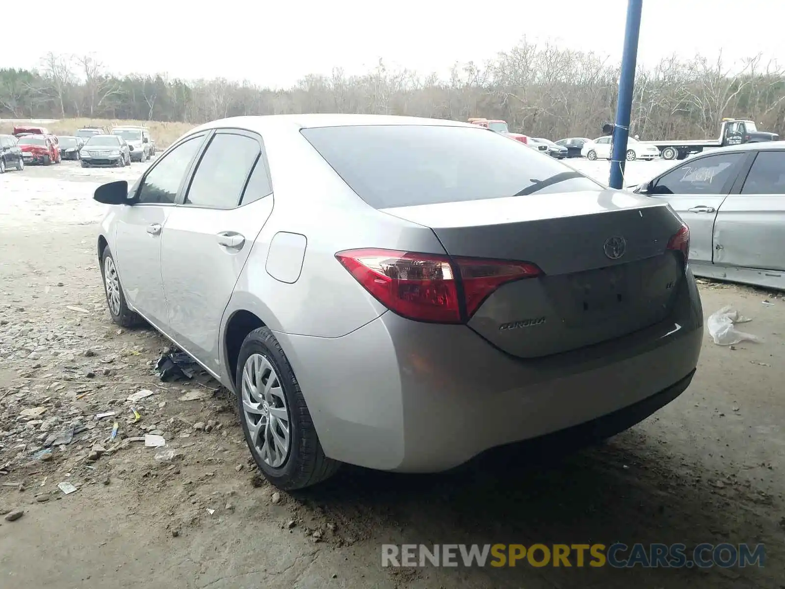 3 Photograph of a damaged car 2T1BURHE6KC178635 TOYOTA COROLLA 2019