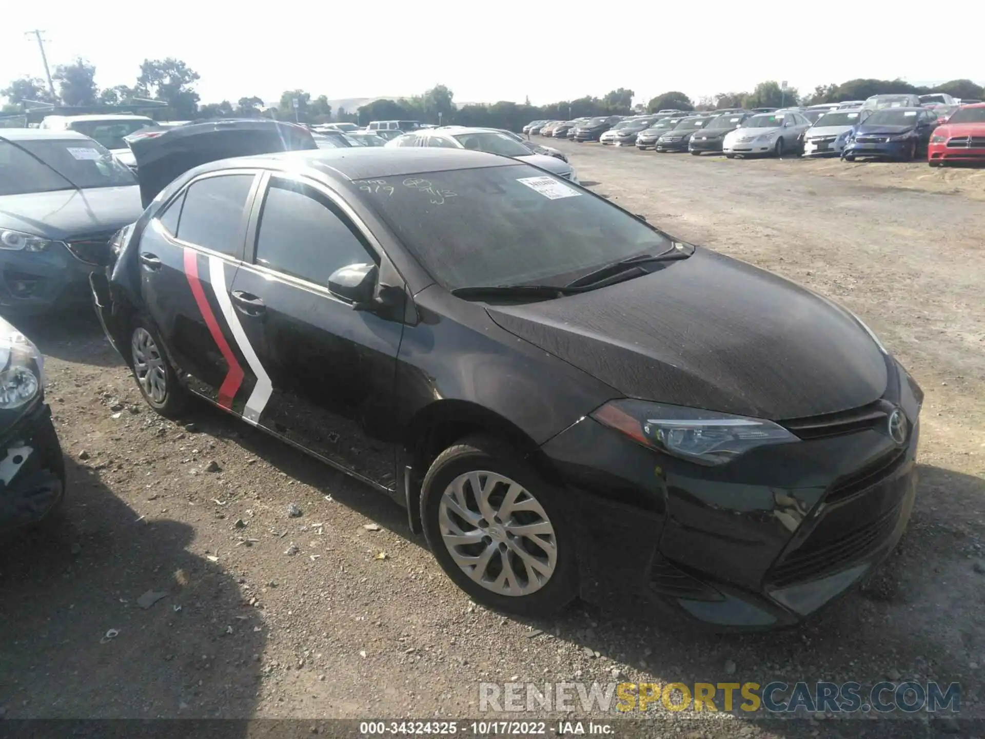 1 Photograph of a damaged car 2T1BURHE6KC179574 TOYOTA COROLLA 2019