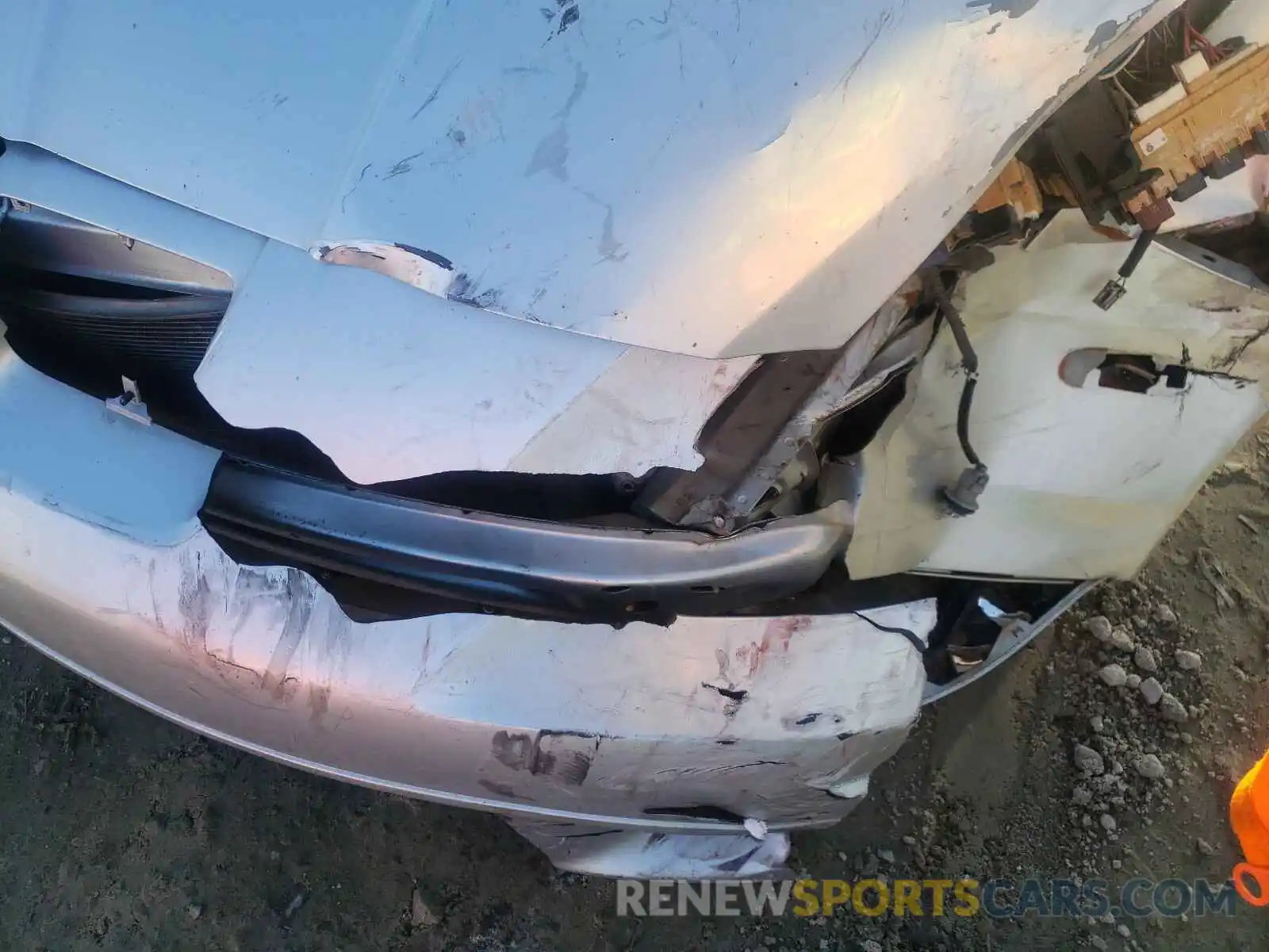 9 Photograph of a damaged car 2T1BURHE6KC181129 TOYOTA COROLLA 2019