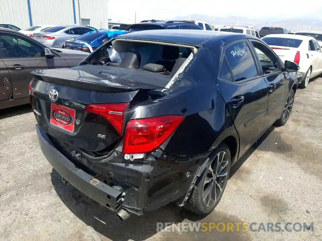 4 Photograph of a damaged car 2T1BURHE6KC181440 TOYOTA COROLLA 2019