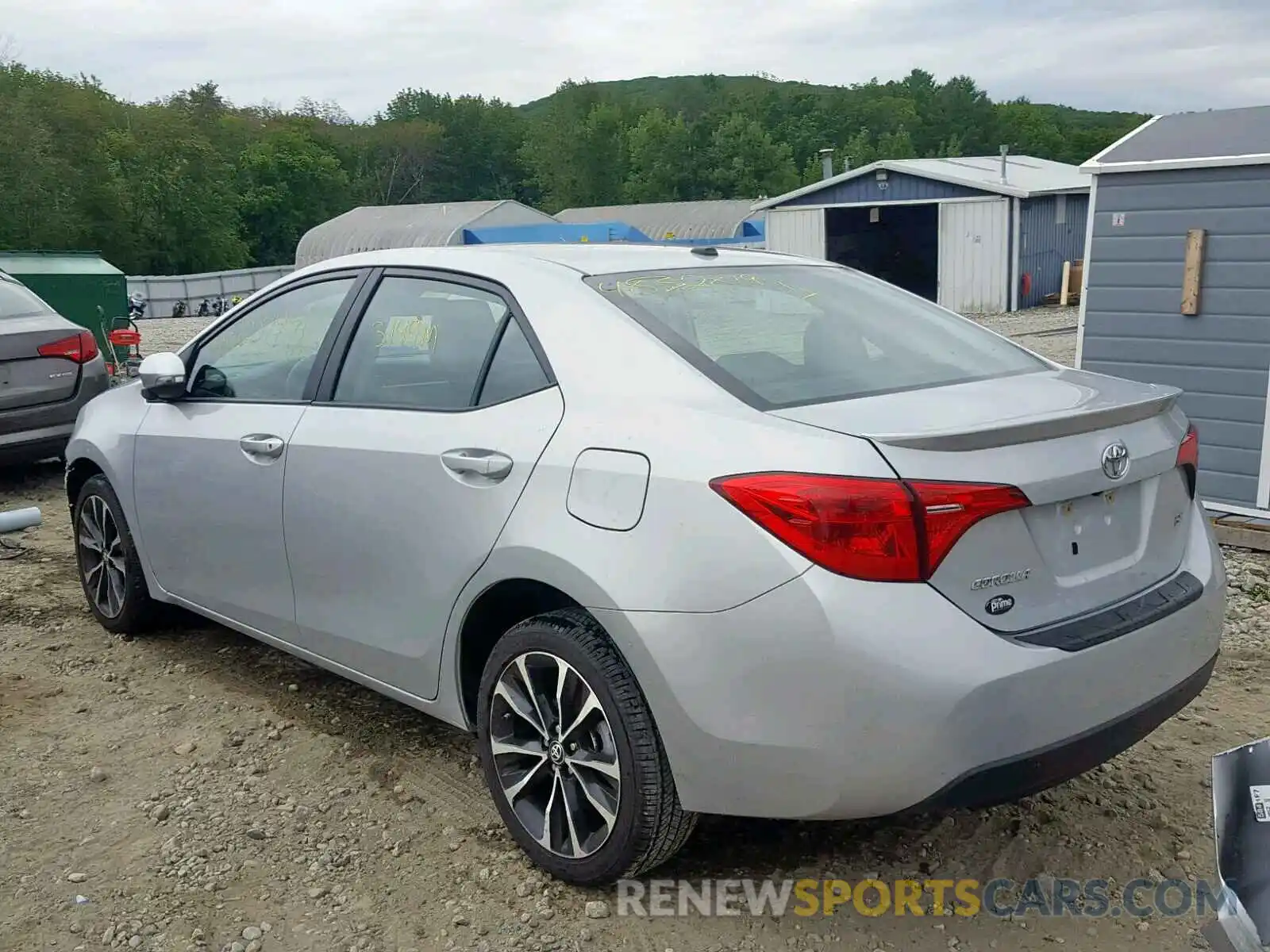 3 Photograph of a damaged car 2T1BURHE6KC182118 TOYOTA COROLLA 2019