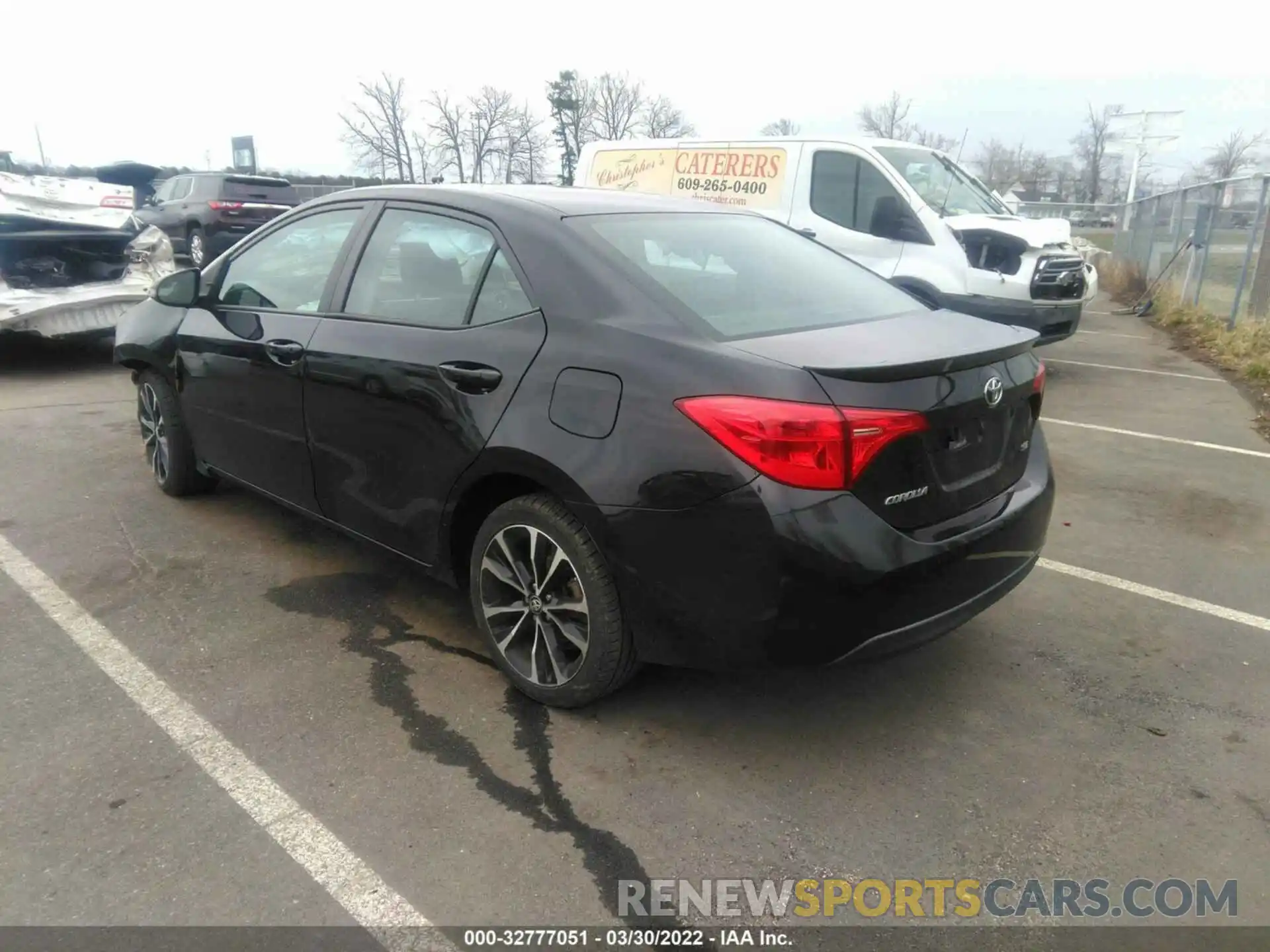 3 Photograph of a damaged car 2T1BURHE6KC182927 TOYOTA COROLLA 2019