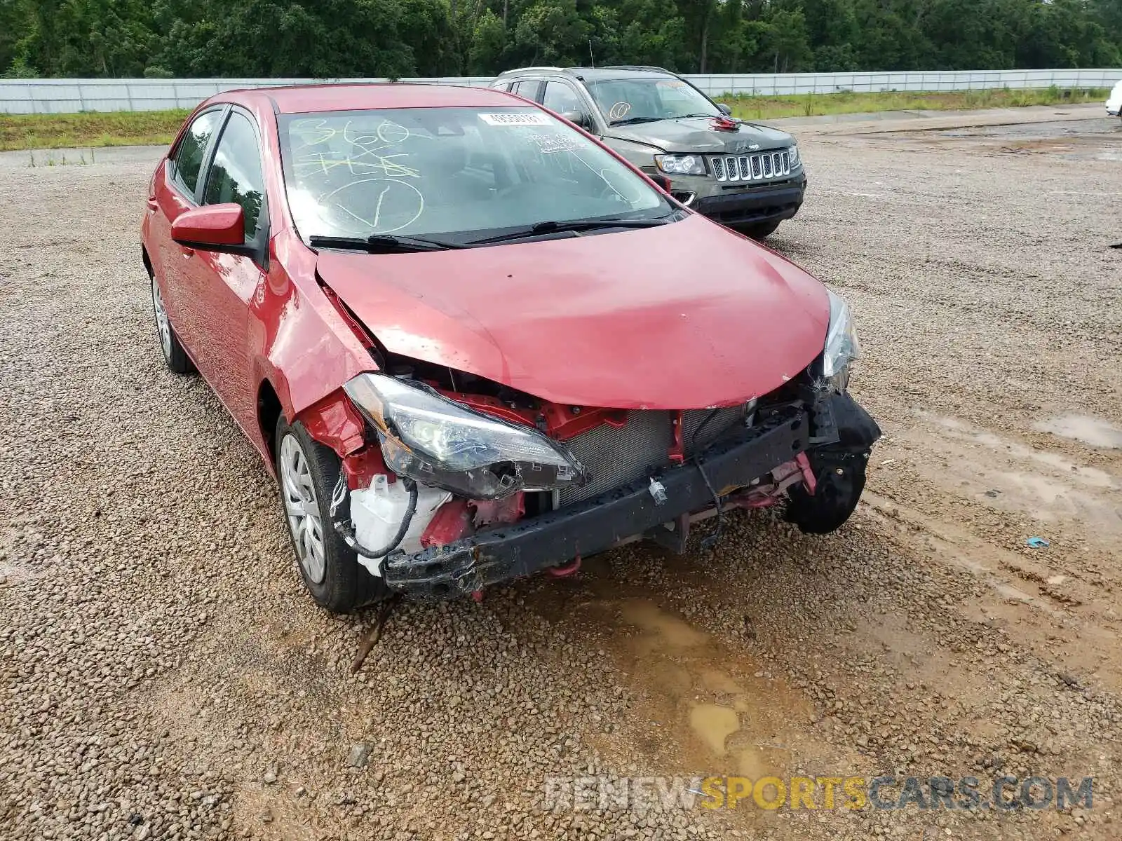 9 Photograph of a damaged car 2T1BURHE6KC183284 TOYOTA COROLLA 2019