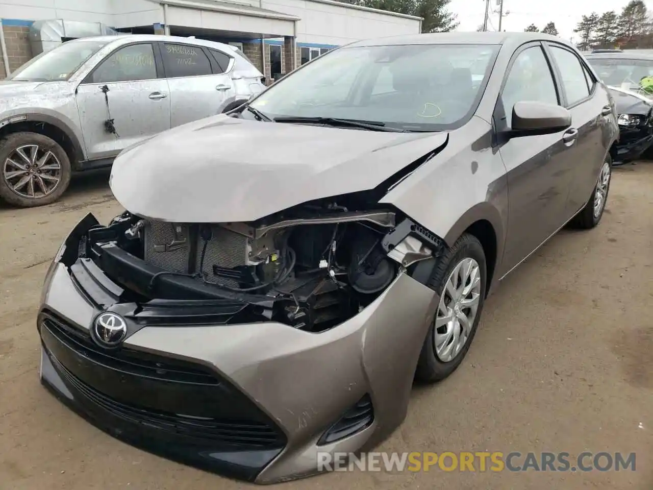 2 Photograph of a damaged car 2T1BURHE6KC183799 TOYOTA COROLLA 2019